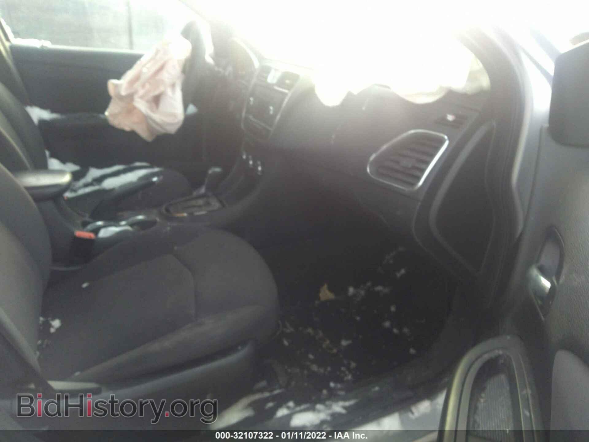 2012 CHRYSLER 200 - VIN: 1C3CCBBG2CN263046 - Фото 5