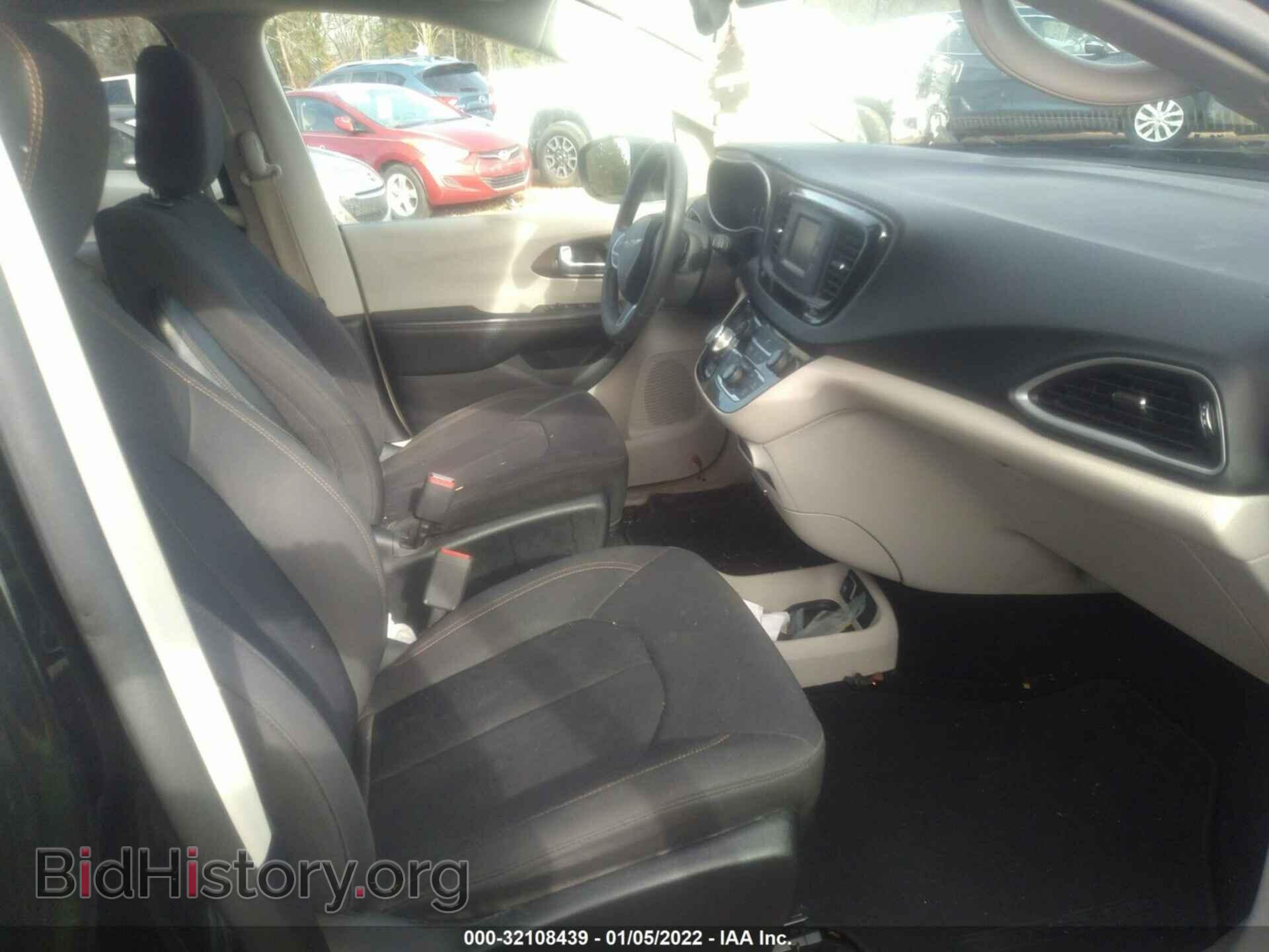 2017 CHRYSLER PACIFICA - VIN: 2C4RC1CG8HR501068 - Photo 5