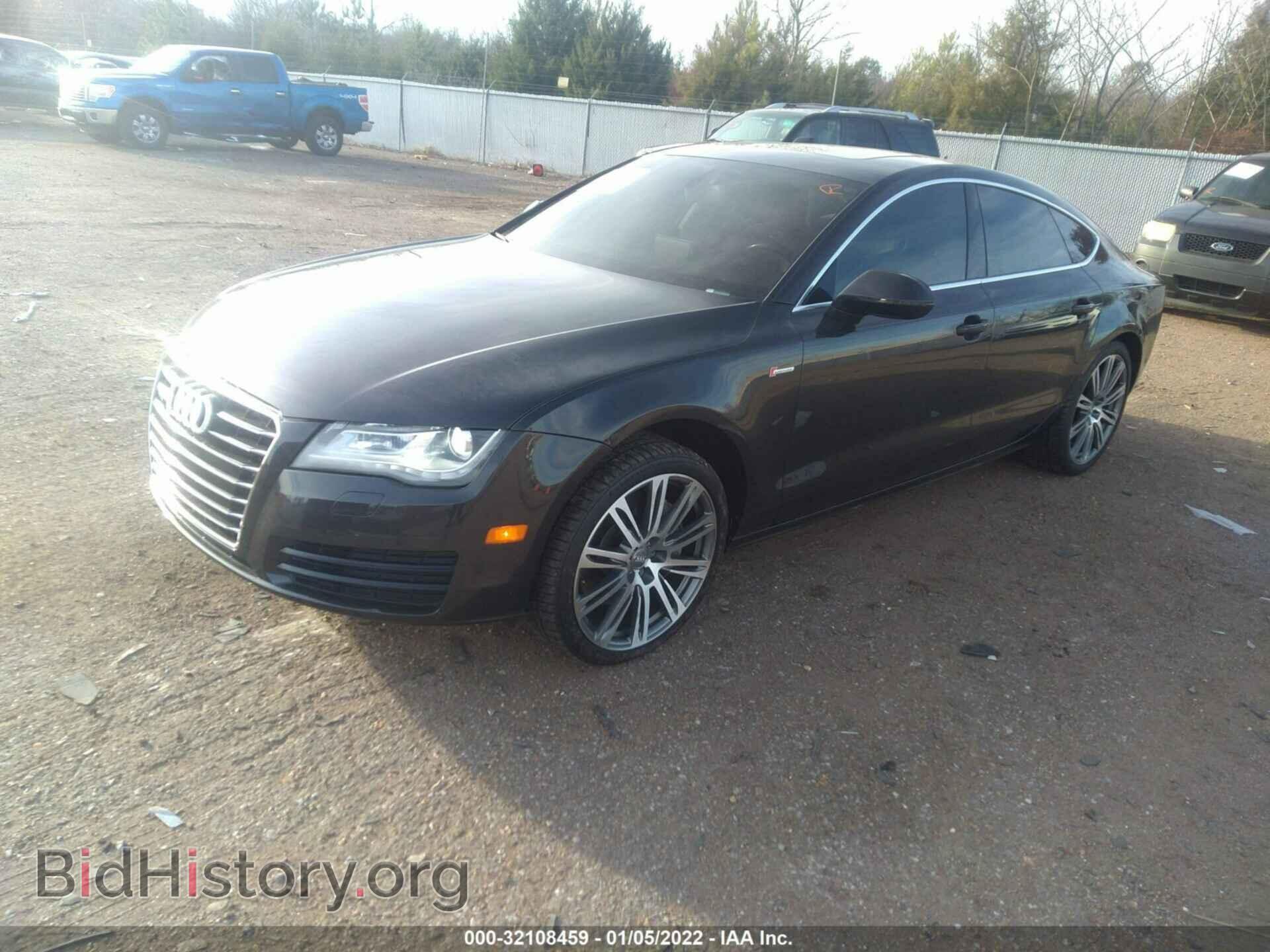 2012 AUDI A7 - VIN: WAUYGAFC0CN175956 - Photo 2