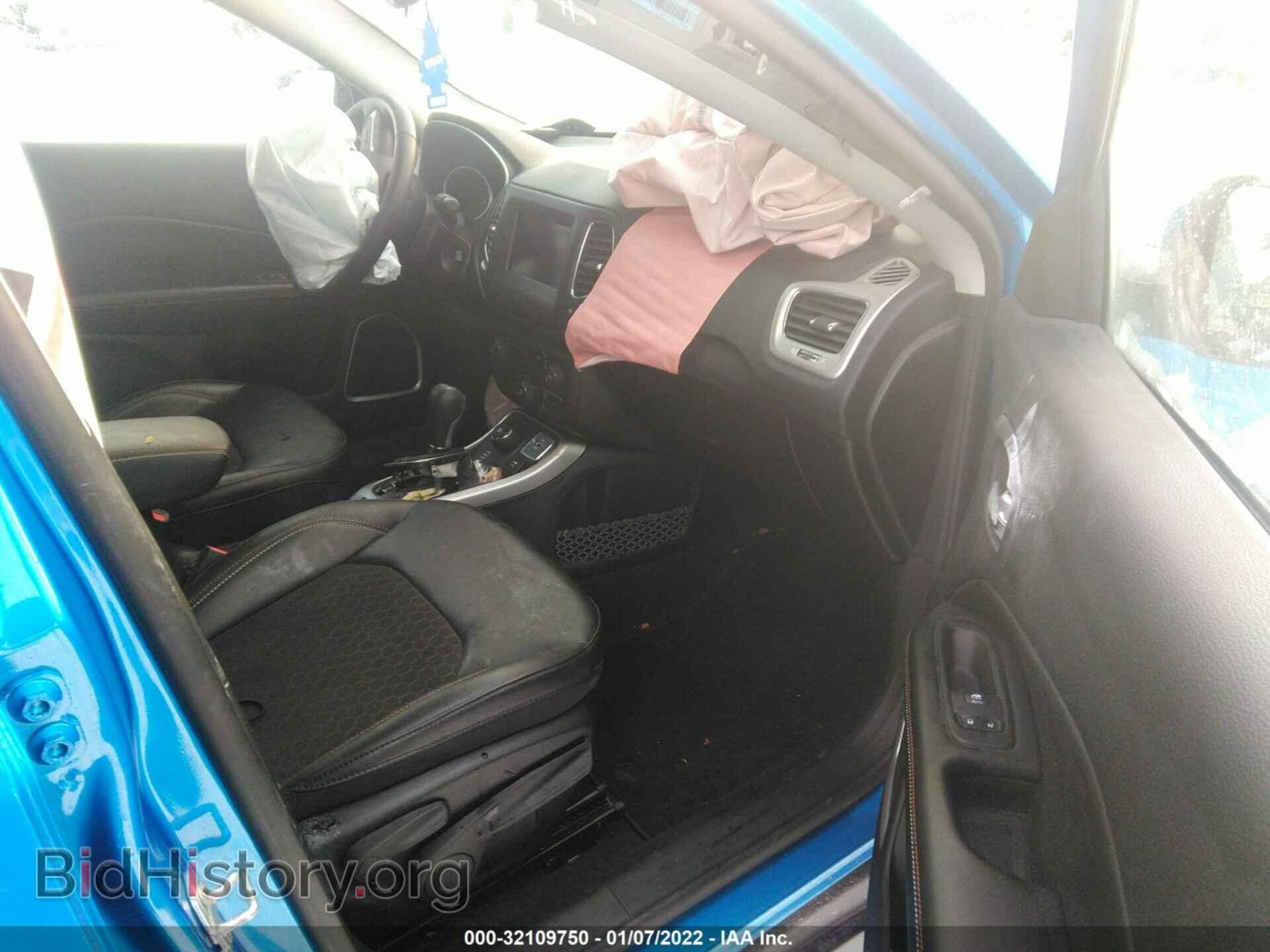 2020 JEEP COMPASS - VIN: 3C4NJDBB3LT217977 - Фото 5