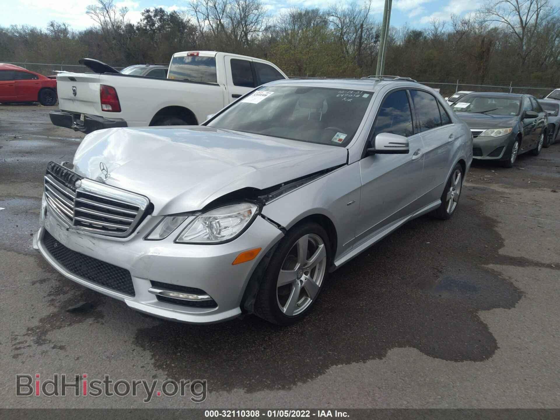 2012 MERCEDES-BENZ E-CLASS - VIN: WDDHF5KB1CA647038 - Фото 2