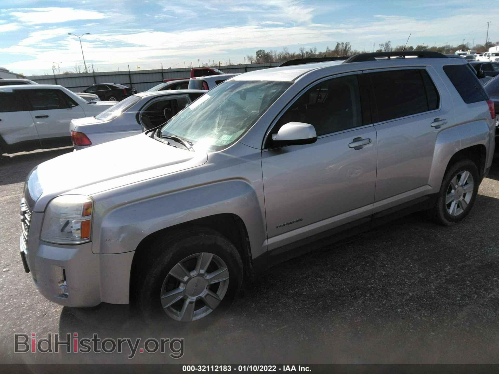 2011 GMC TERRAIN - VIN: 2CTALSEC1B6223009 - Photo 2