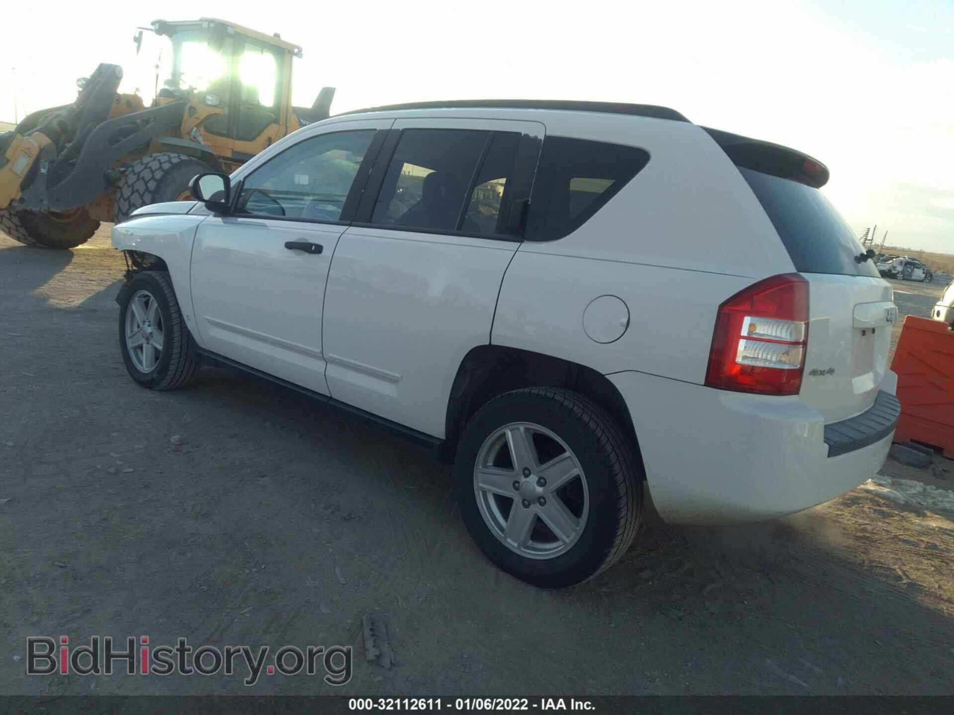 2007 JEEP COMPASS - VIN: 1J8FF47W67D383321 - Фото 3