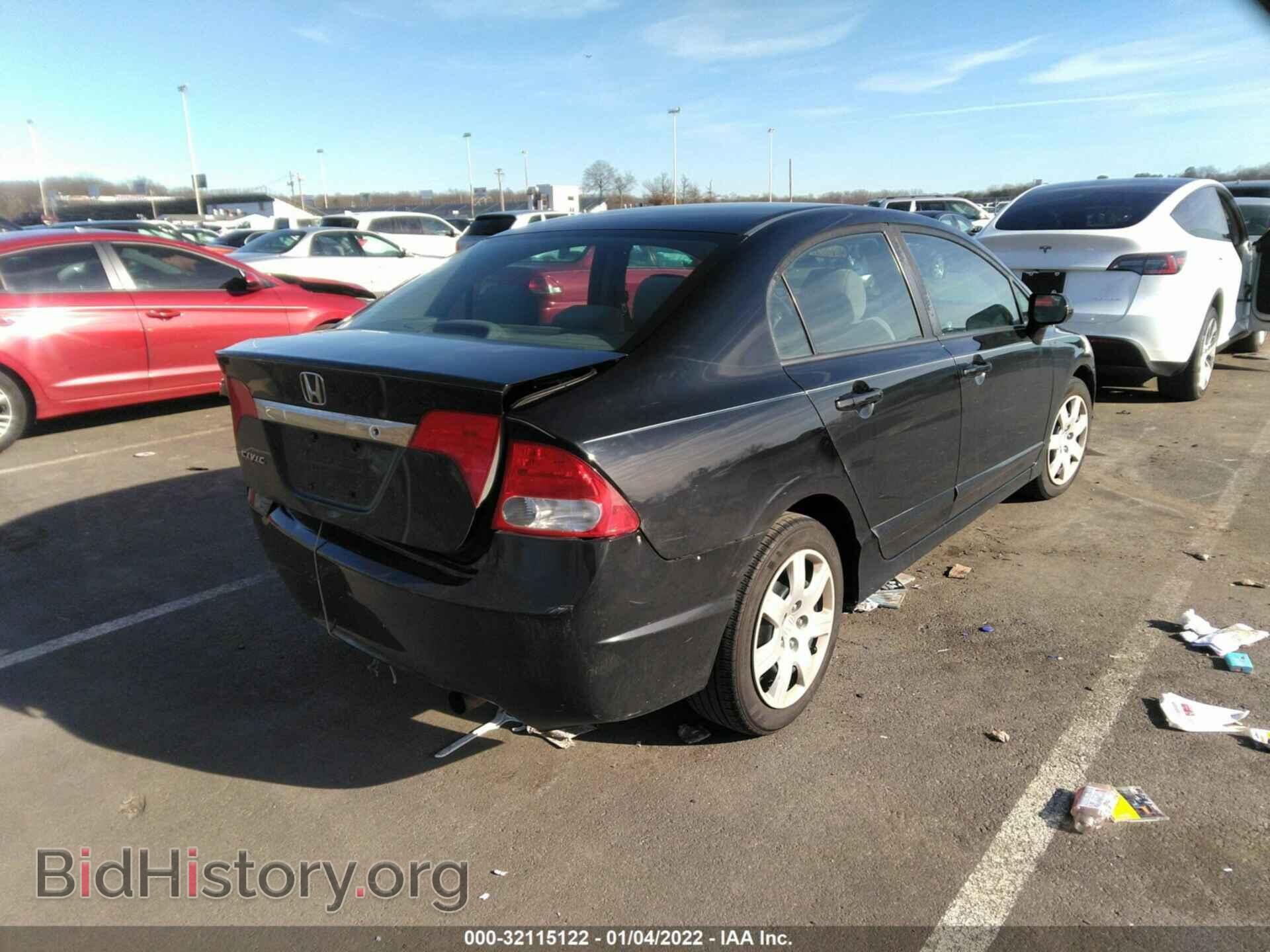 2009 HONDA CIVIC SDN - VIN: 19XFA15519E004323 - Фото 4