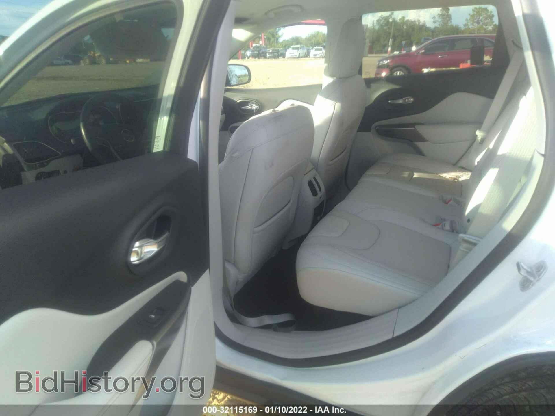 2019 JEEP CHEROKEE - VIN: 1C4PJLDB1KD340908 - Фото 8