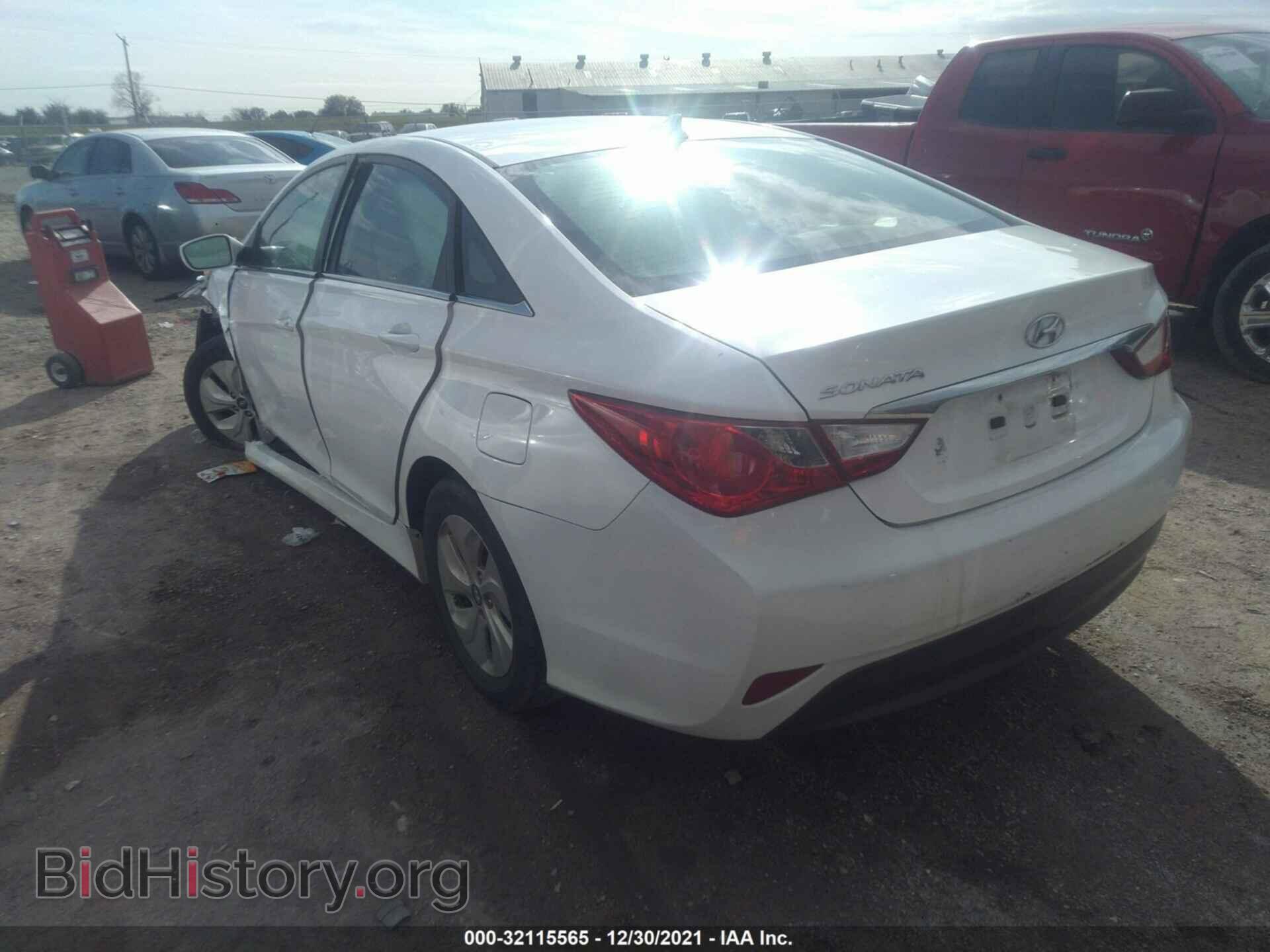 2014 HYUNDAI SONATA - VIN: 5NPEB4AC7EH827147 - Фото 3