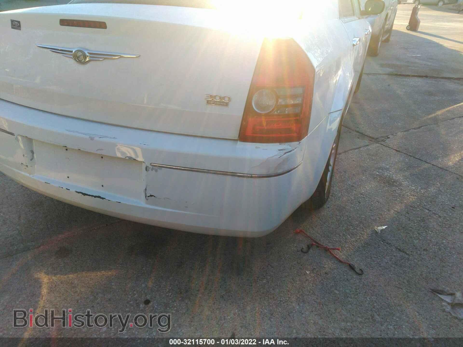 2010 CHRYSLER 300 - VIN: 2C3CA4CD4AH198986 - Фото 6