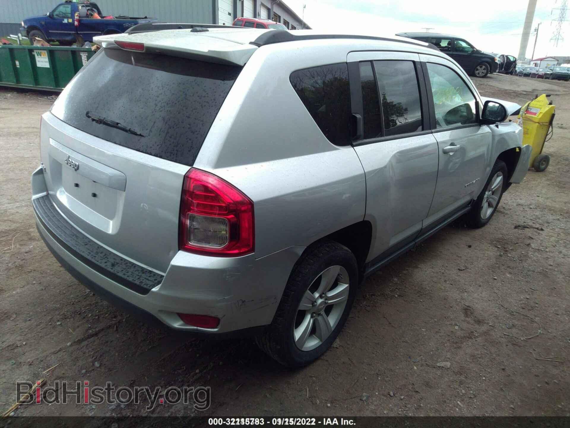 2012 JEEP COMPASS - VIN: 1C4NJDBB6CD717945 - Photo 4