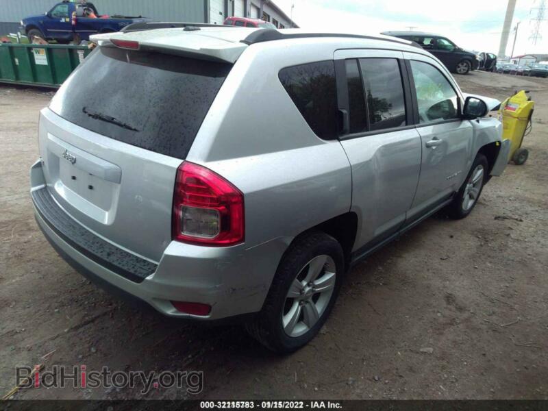 2012 Jeep COMPASS (VIN 1C4NJDBB6CD717945) — фото 4 из 11