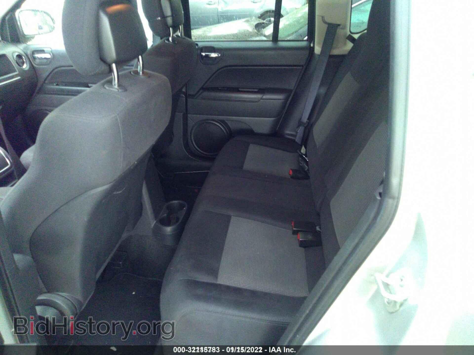 2012 JEEP COMPASS - VIN: 1C4NJDBB6CD717945 - Photo 8