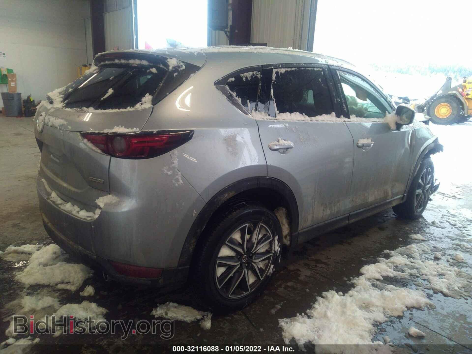 2018 MAZDA CX-5 - VIN: JM3KFBDMXJ0443801 - Фото 4