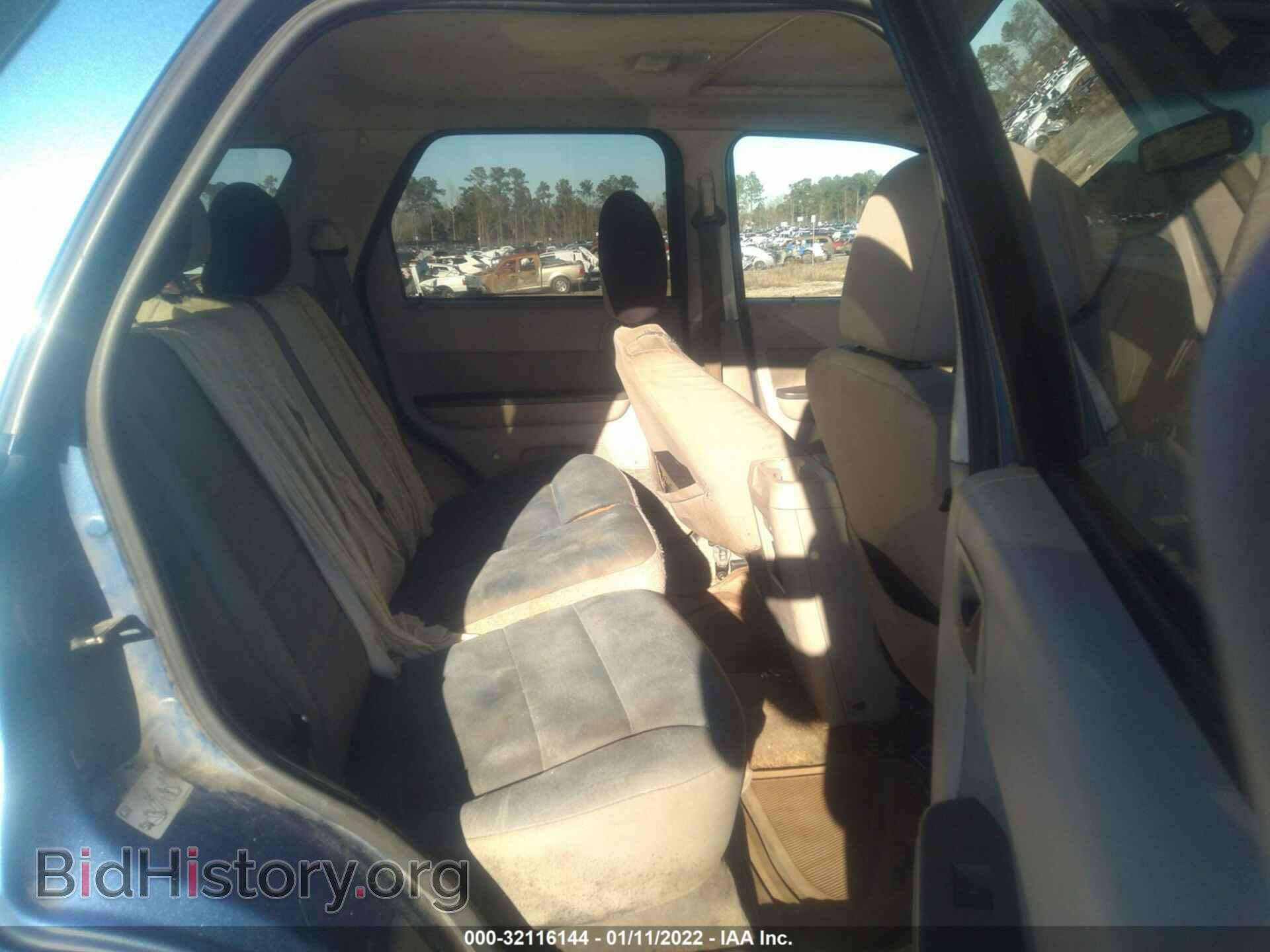 2010 FORD ESCAPE - VIN: 1FMCU0D70AKB93759 - Фото 8