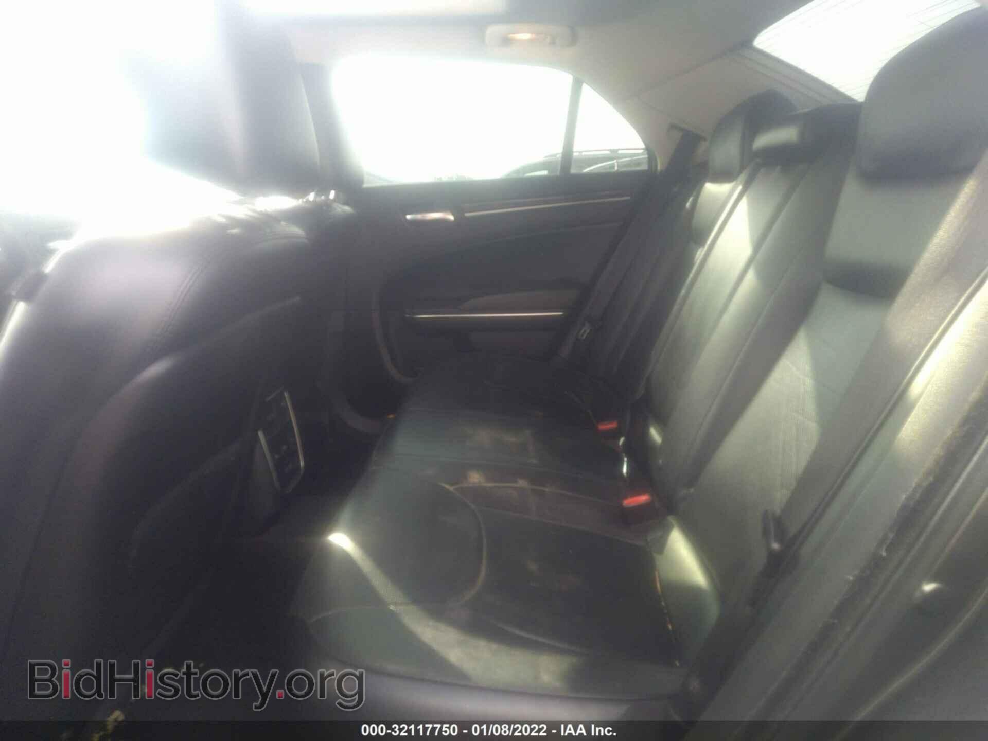 2016 CHRYSLER 300 - VIN: 2C3CCAEG6GH268772 - Фото 8