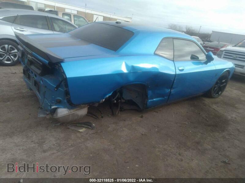 2019 Dodge CHALLENGER (VIN 2C3CDZAG8KH557579) — фото 4 из 12