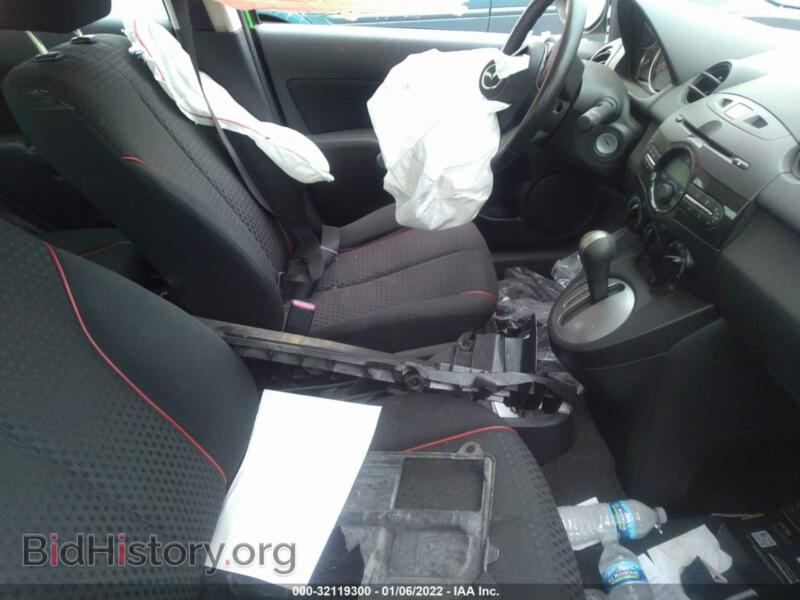 2011 Mazda MAZDA2 (VIN JM1DE1HZ9B0120250) — фото 5 из 11