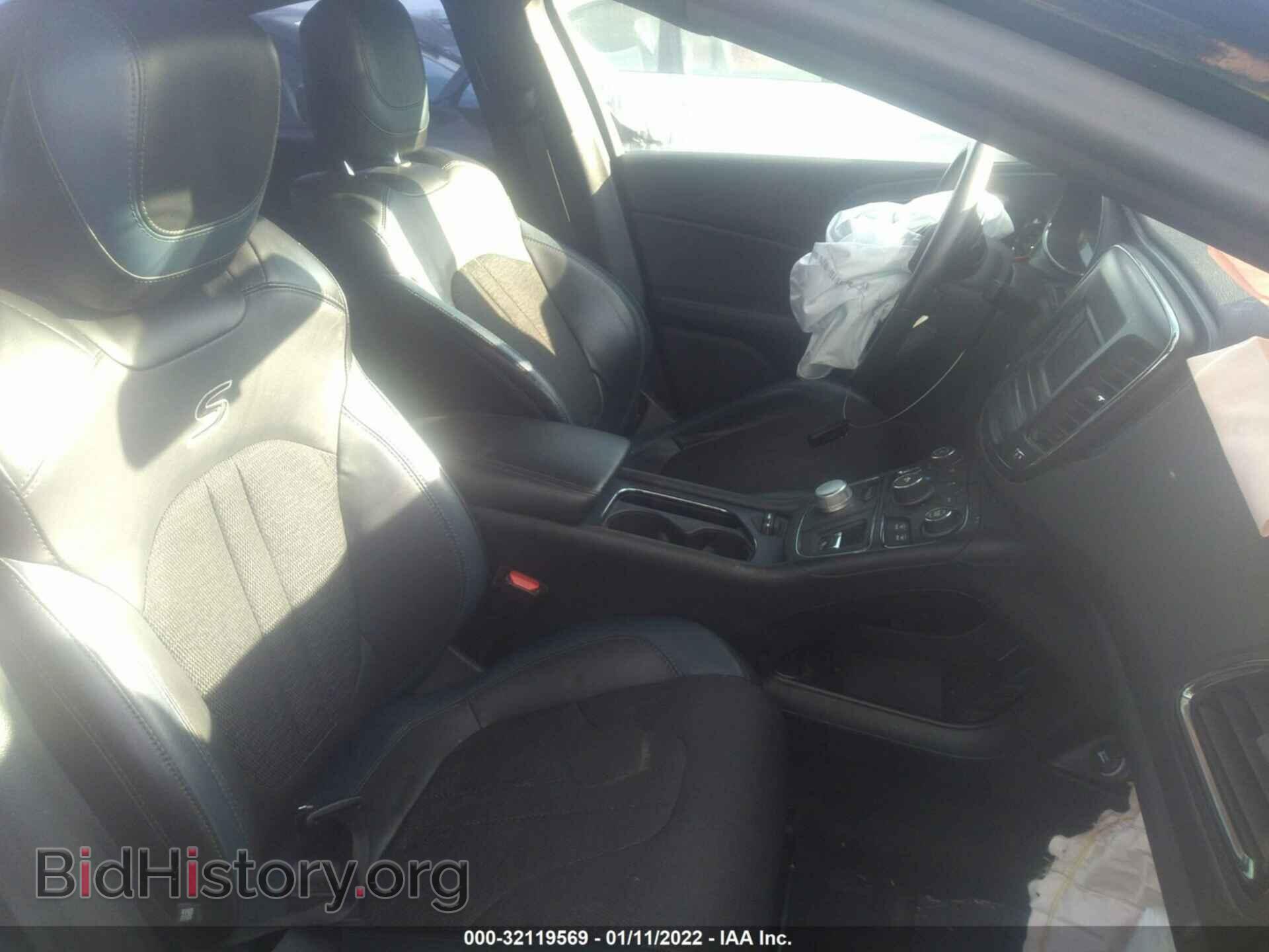 2016 CHRYSLER 200 - VIN: 1C3CCCBB3GN157561 - Фото 5