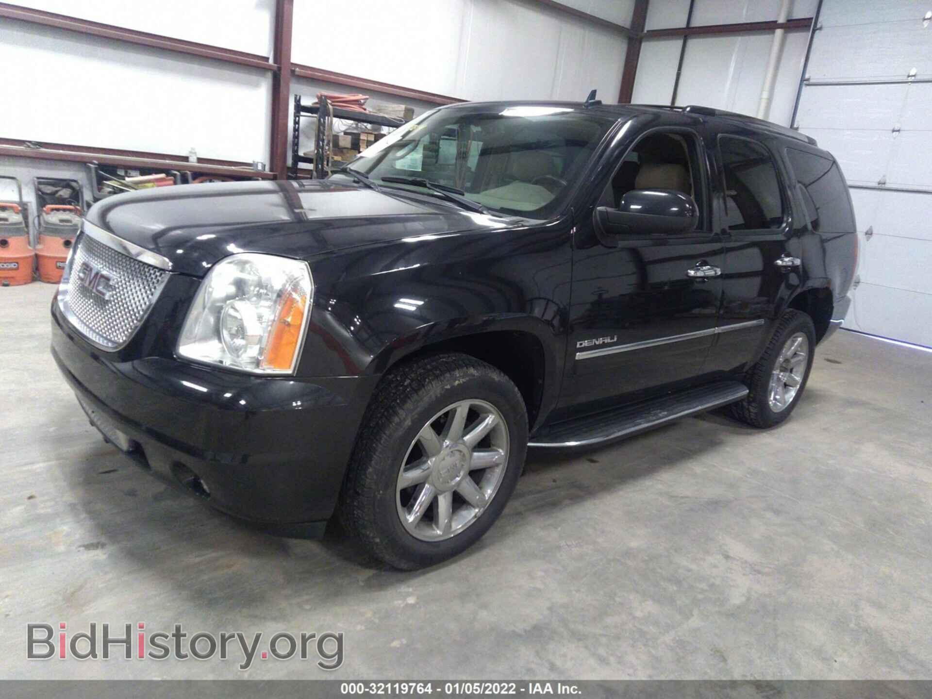 2011 GMC YUKON - VIN: 1GKS2EEF5BR136558 - Фото 2