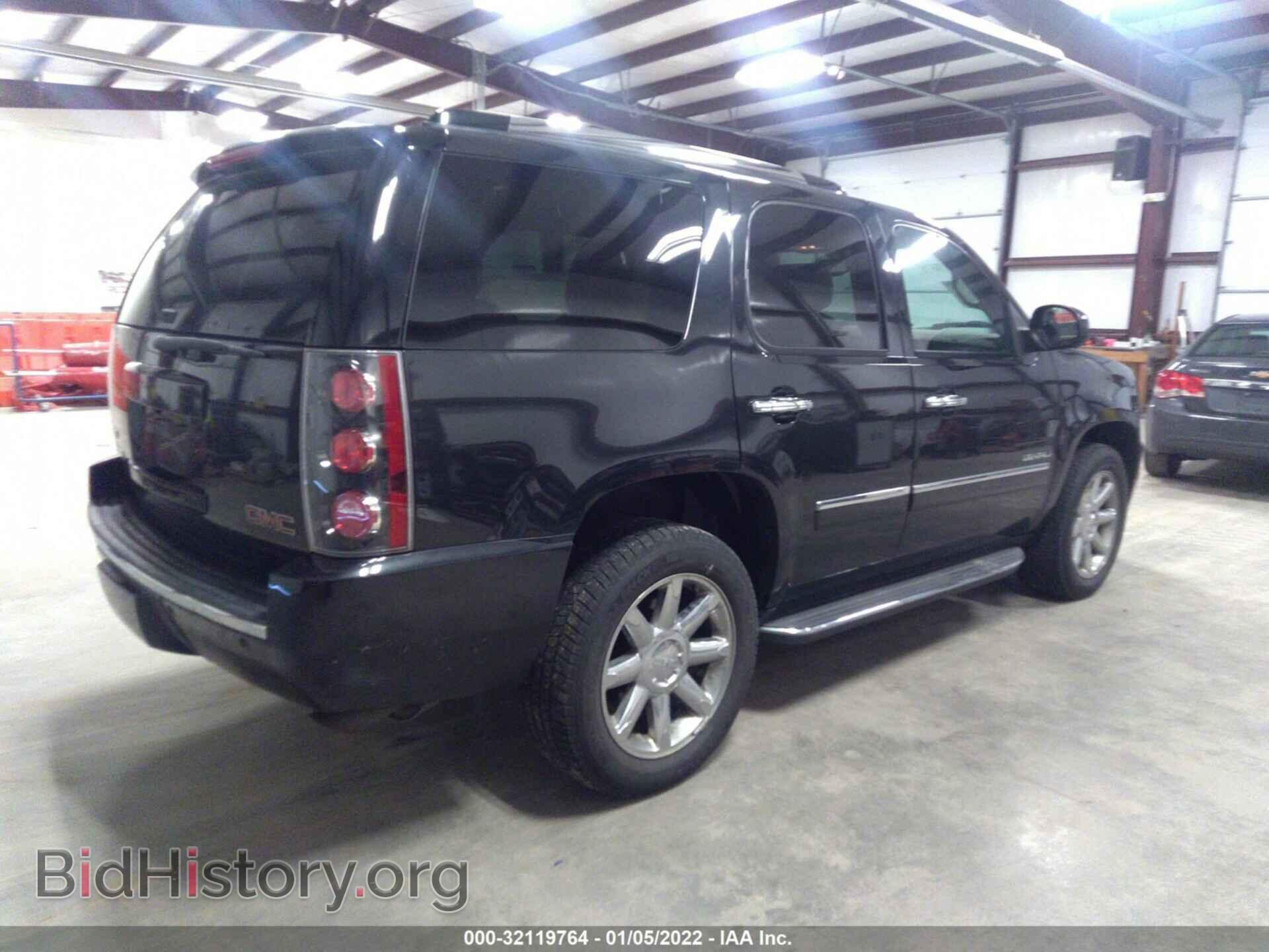 2011 GMC YUKON - VIN: 1GKS2EEF5BR136558 - Фото 4