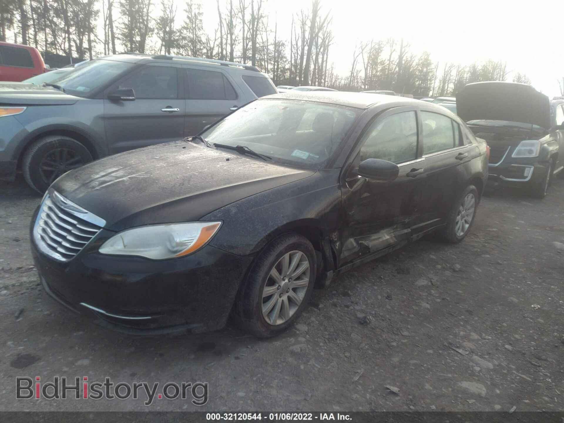 2013 CHRYSLER 200 - VIN: 1C3CCBBB5DN629264 - Фото 2