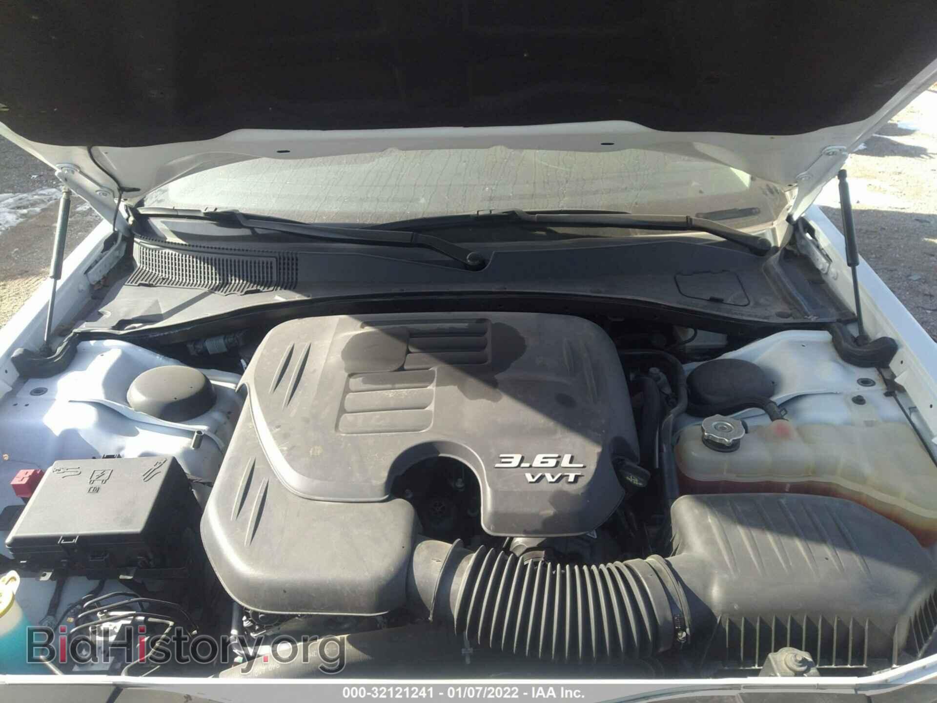 2019 CHRYSLER 300 - VIN: 2C3CCAEG9KH585597 - Фото 10