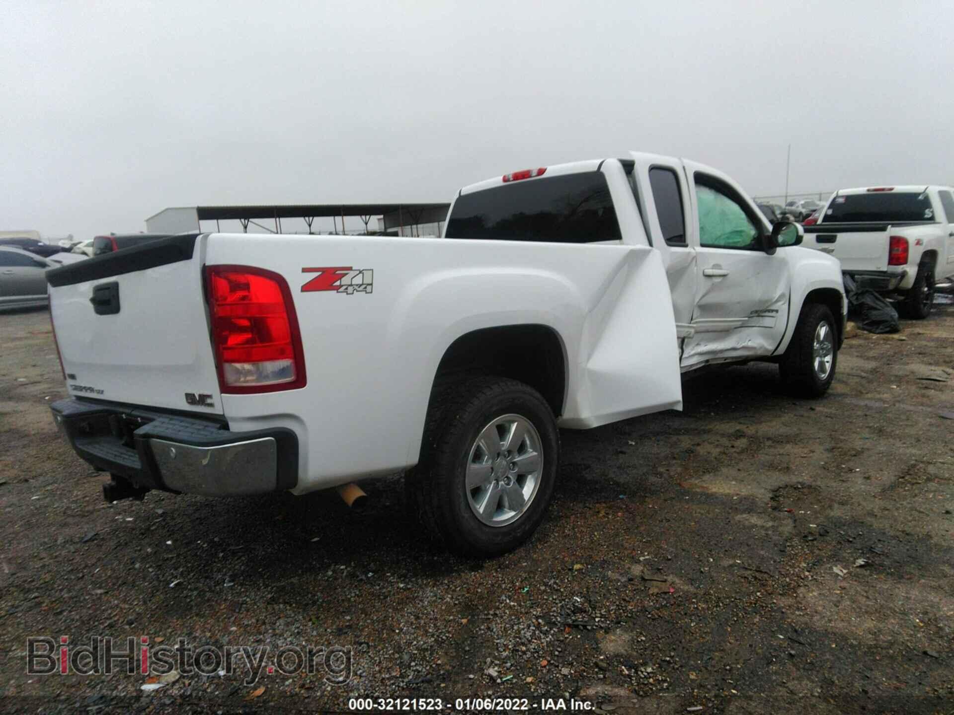 2011 GMC SIERRA 1500 - VIN: 1GTR2WE00BZ272706 - Фото 4