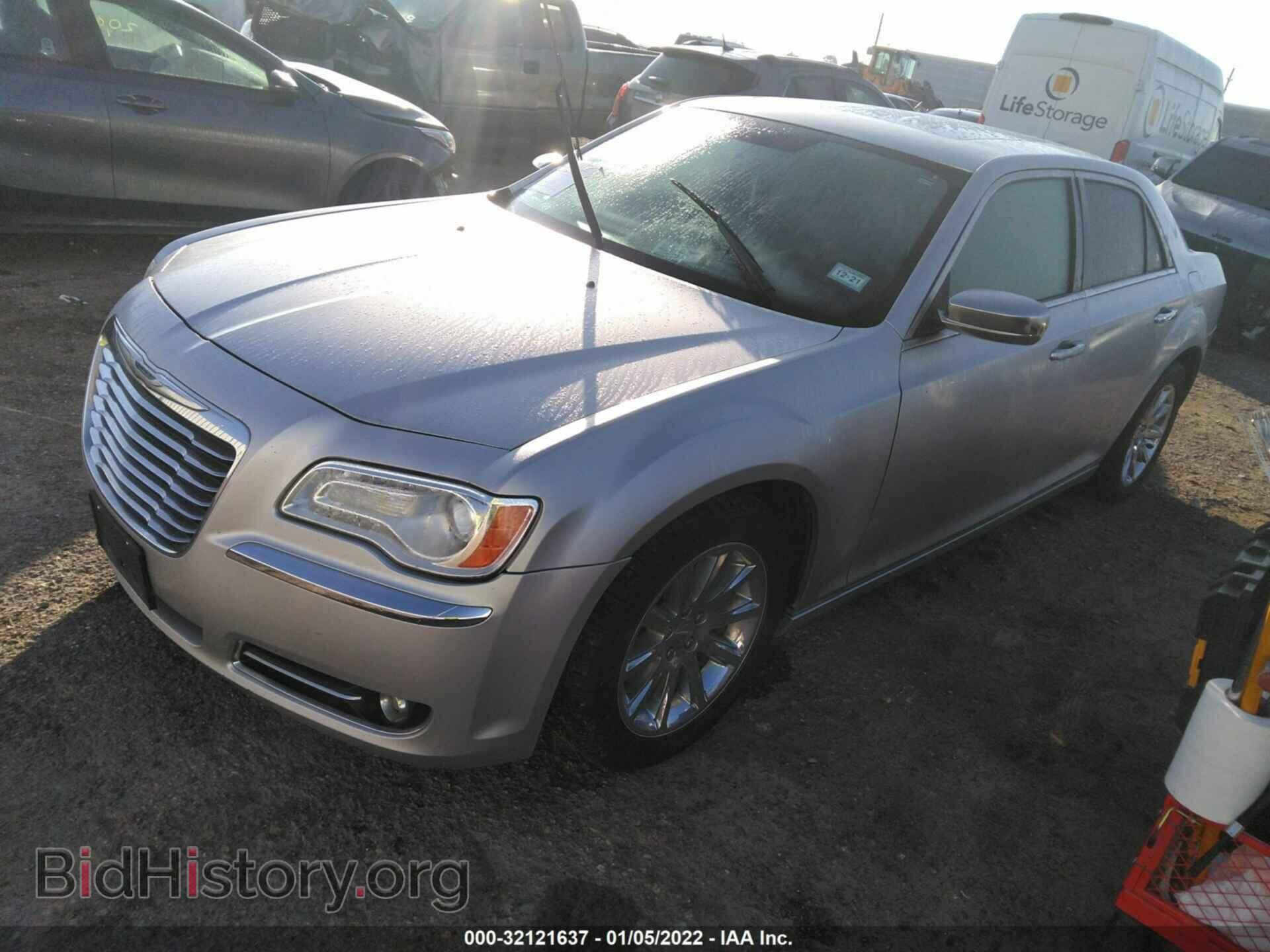 2012 CHRYSLER 300 - VIN: 2C3CCACG5CH229085 - Фото 2