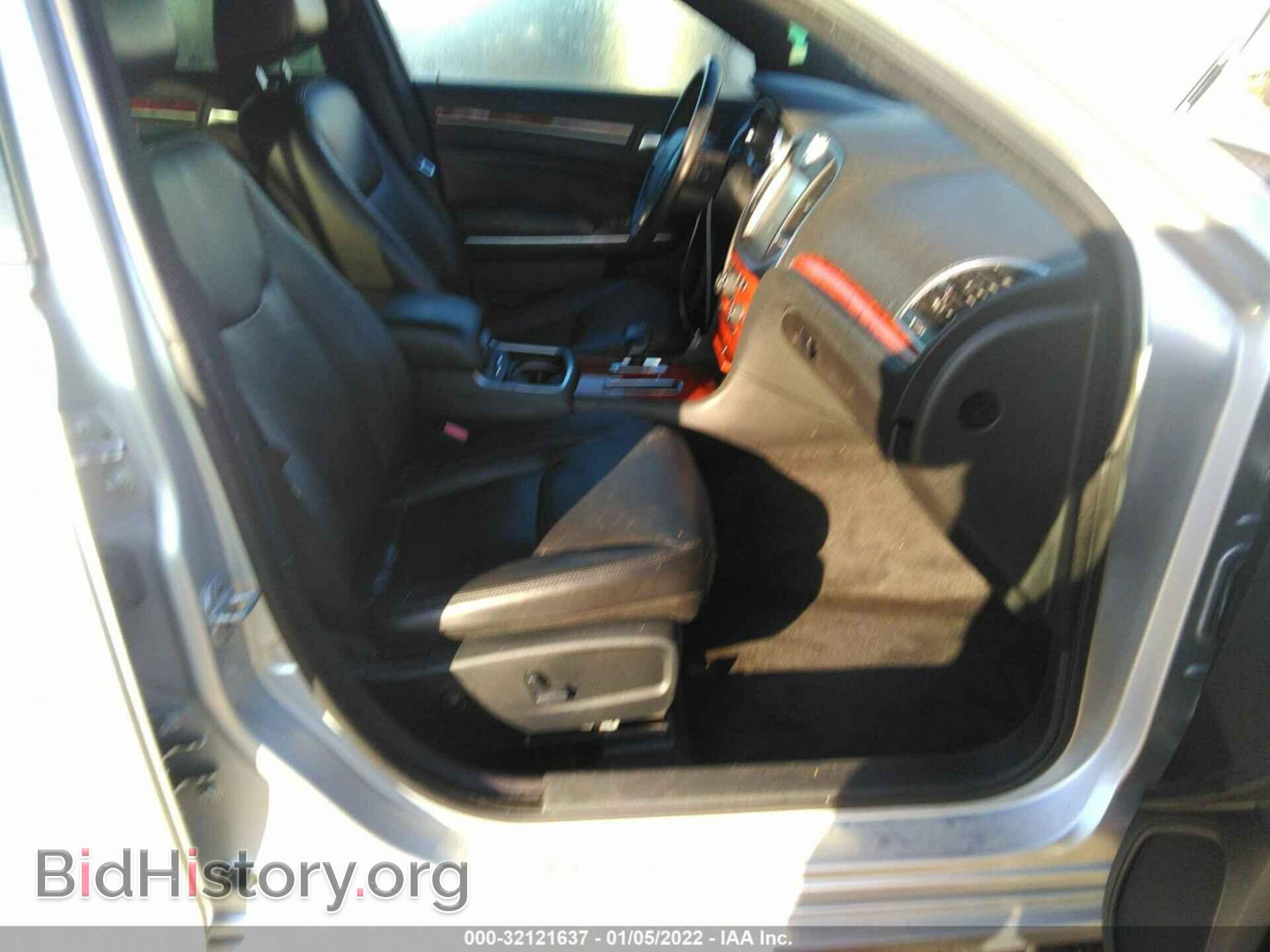 2012 CHRYSLER 300 - VIN: 2C3CCACG5CH229085 - Фото 5