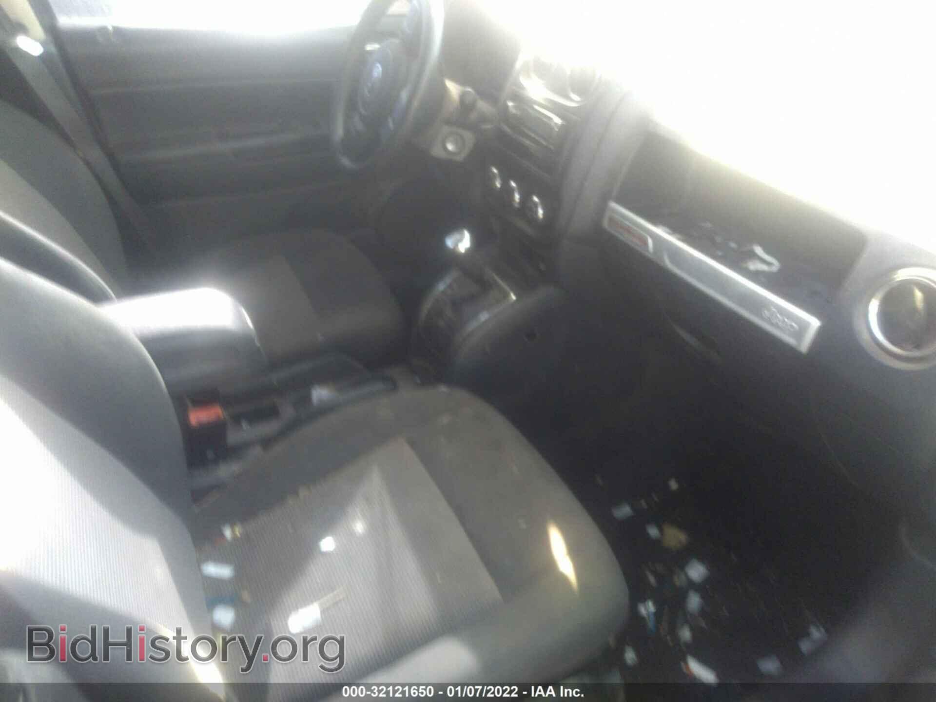 2014 JEEP COMPASS - VIN: 1C4NJCBAXED777215 - Фото 5
