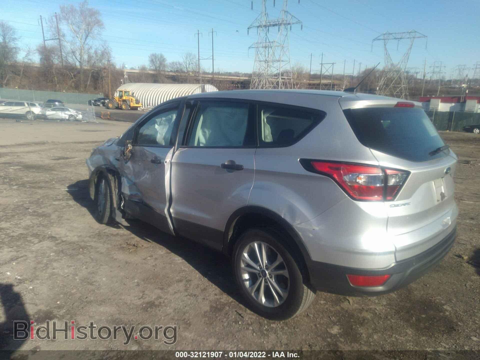 2018 FORD ESCAPE - VIN: 1FMCU0F78JUC44670 - Фото 3