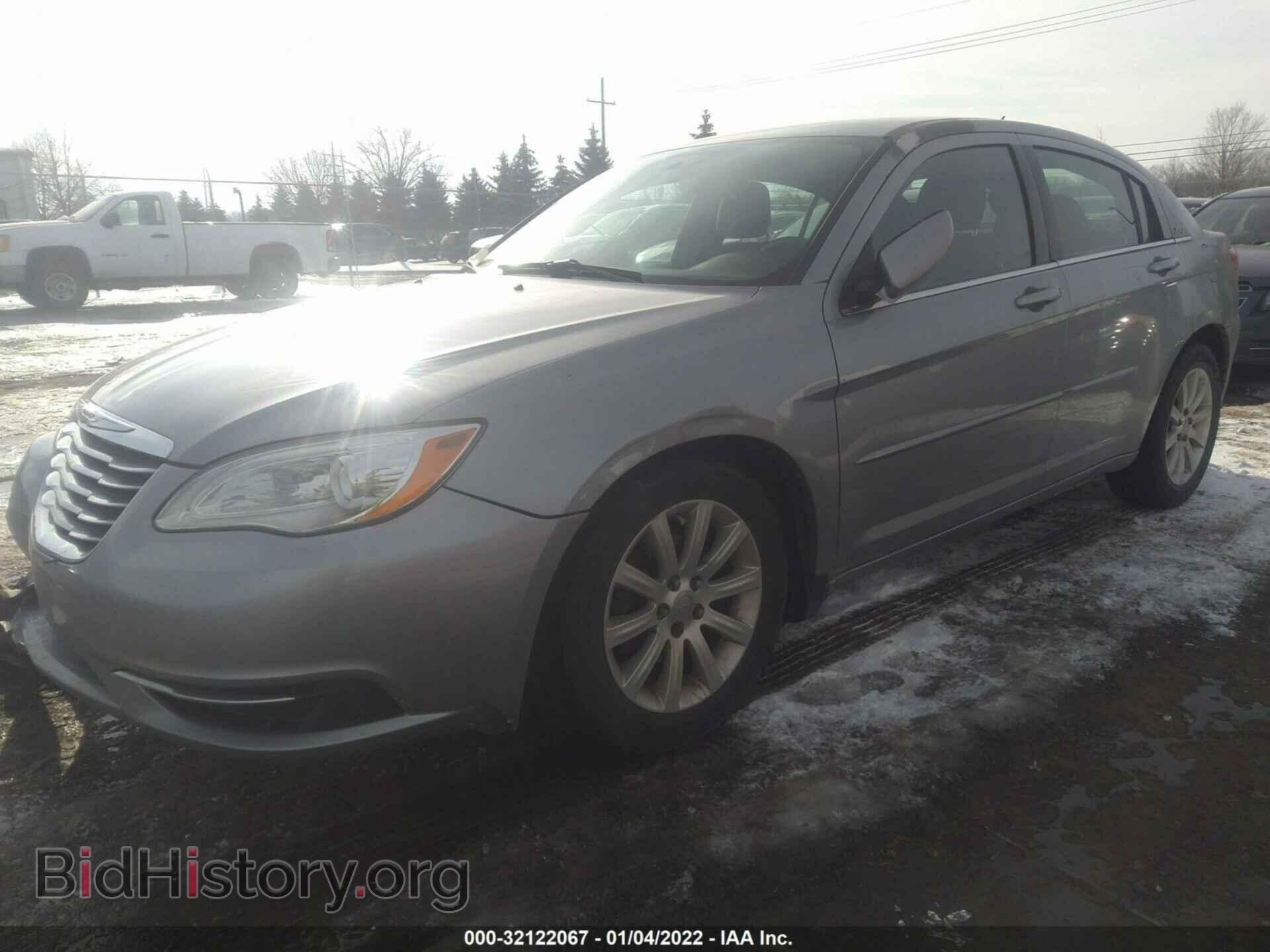 2013 CHRYSLER 200 - VIN: 1C3CCBBB7DN721749 - Photo 2