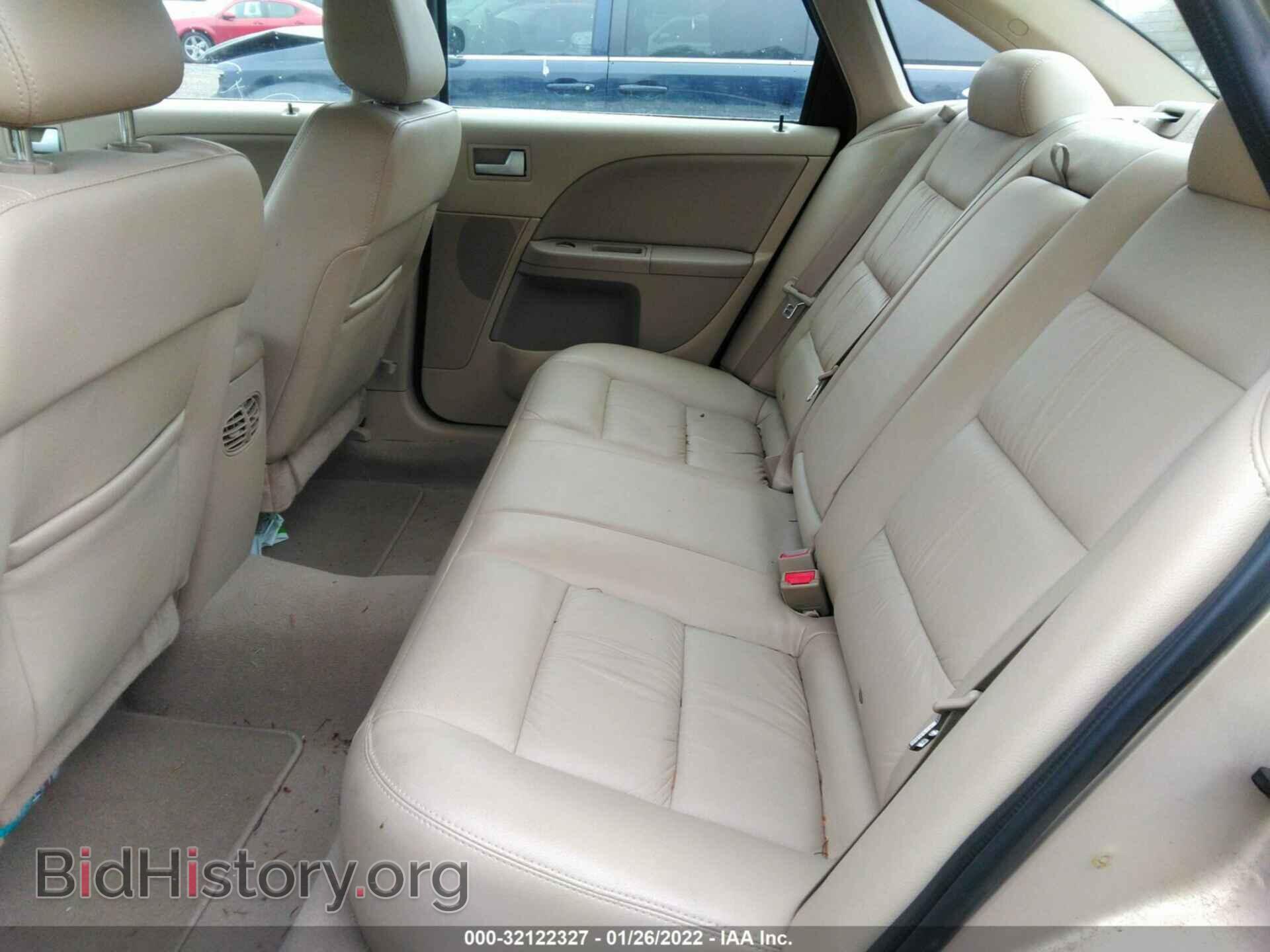 2007 FORD FIVE HUNDRED - VIN: 1FAHP27197G111064 - Фото 8