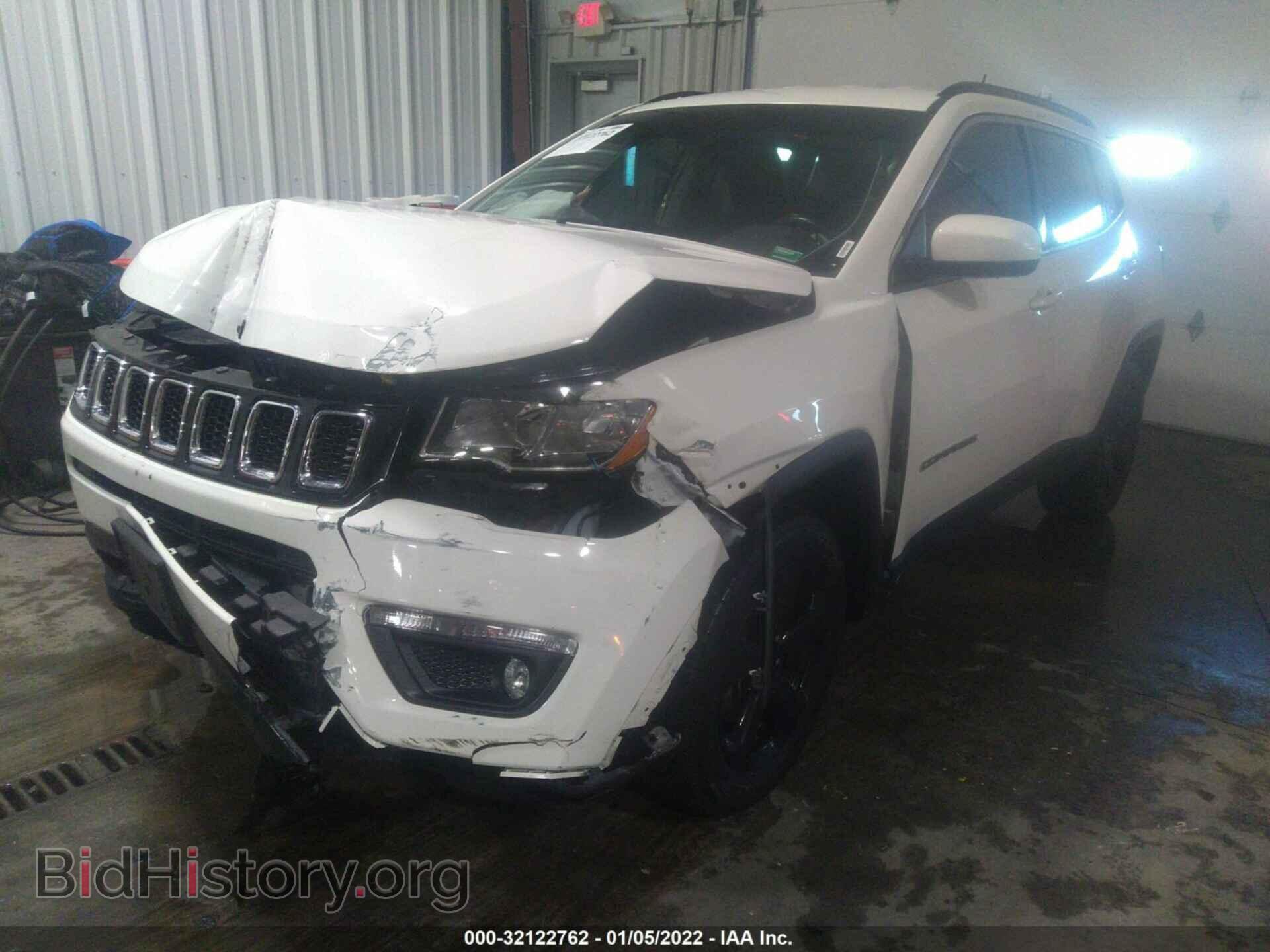 2018 JEEP COMPASS - VIN: 3C4NJDBBXJT161081 - Photo 2