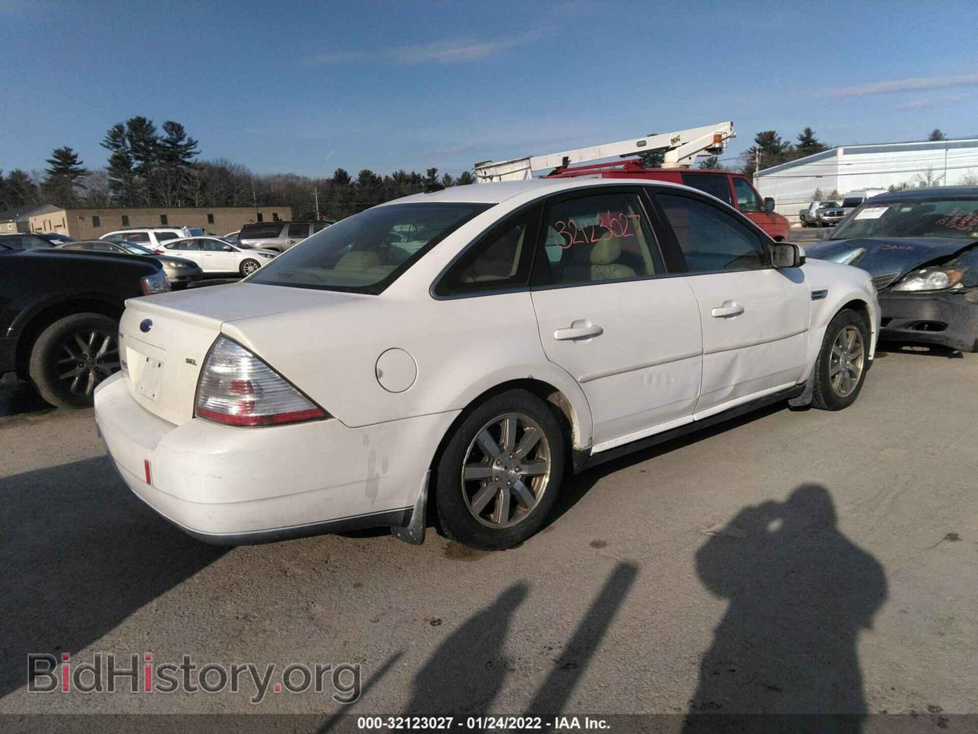 2008 FORD TAURUS - VIN: 1FAHP24W68G111556 - Фото 3