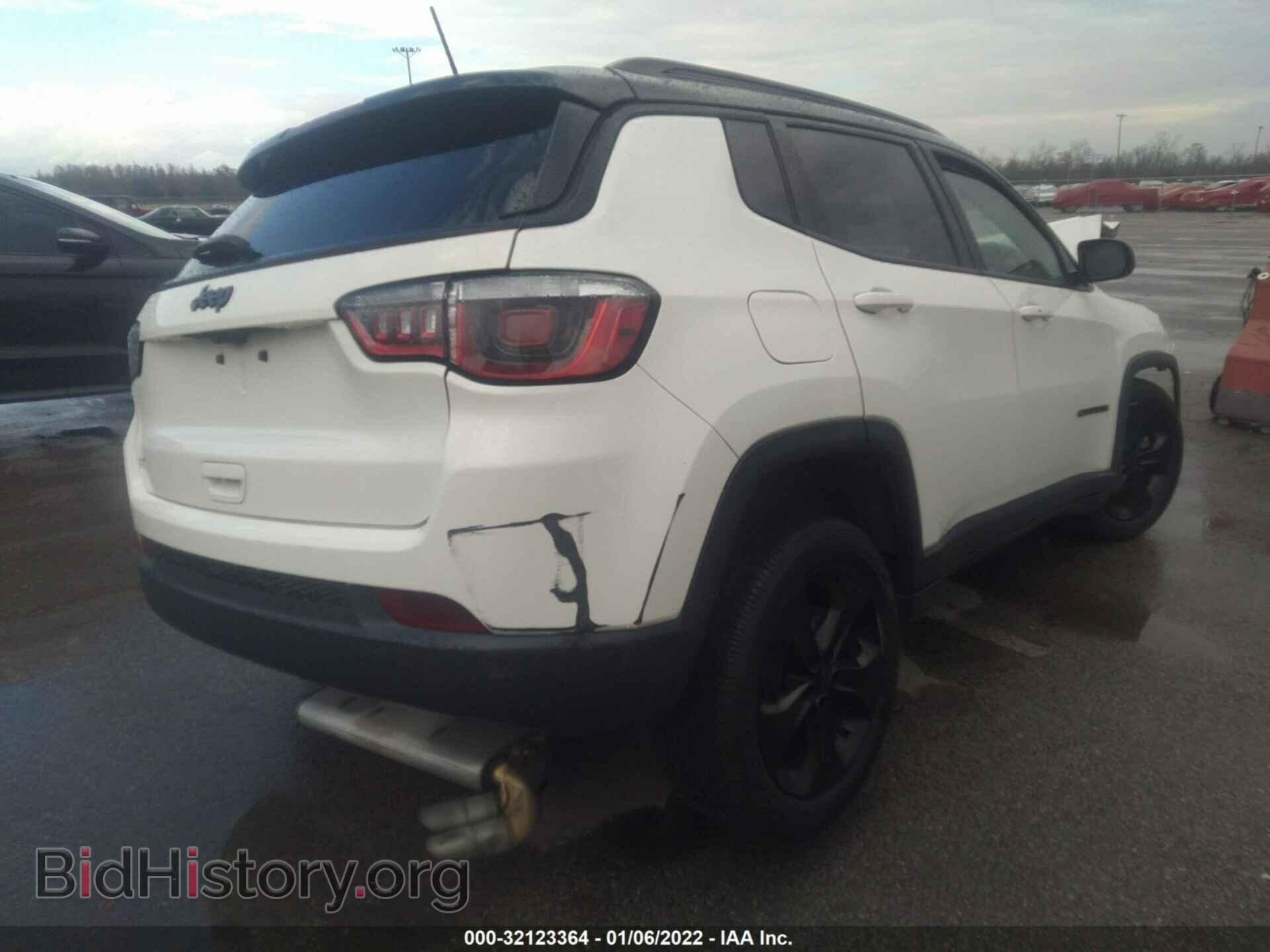 2019 JEEP COMPASS - VIN: 3C4NJCBB9KT613386 - Фото 4