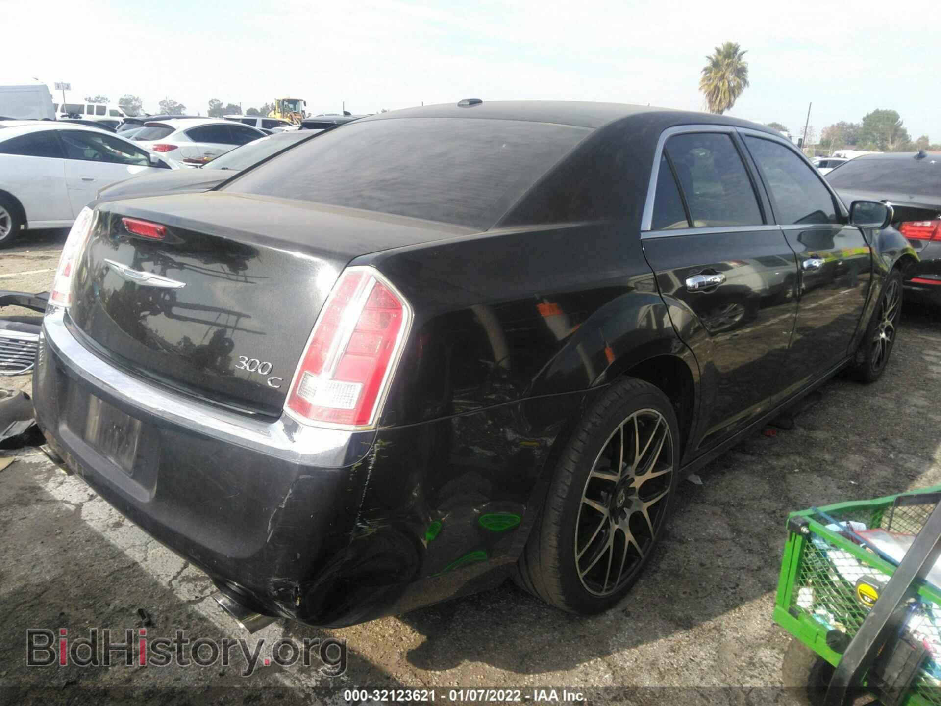 2014 CHRYSLER 300 - VIN: 2C3CCAET3EH180918 - Фото 4