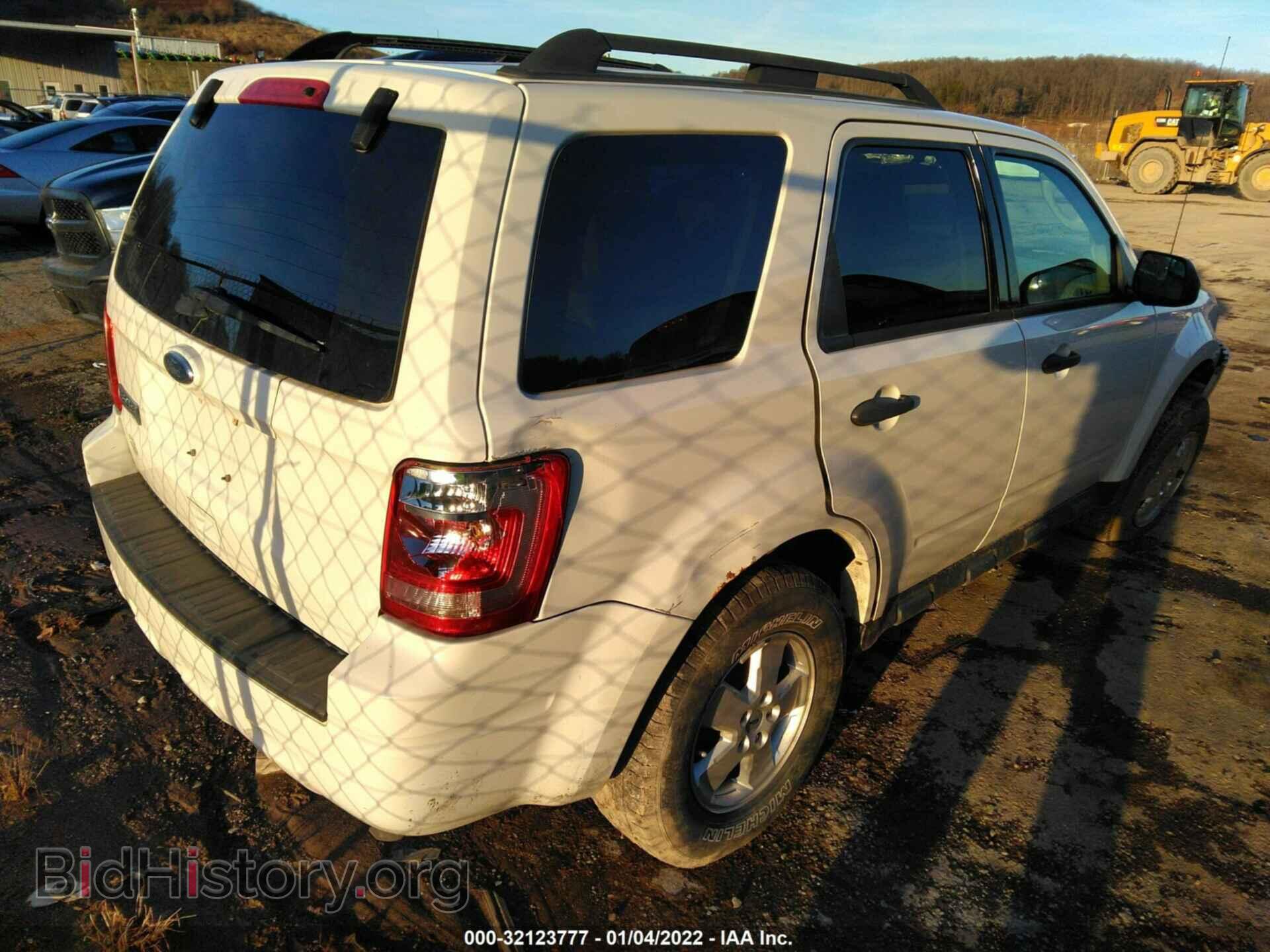 2012 FORD ESCAPE - VIN: 1FMCU9D71CKB93065 - Фото 4