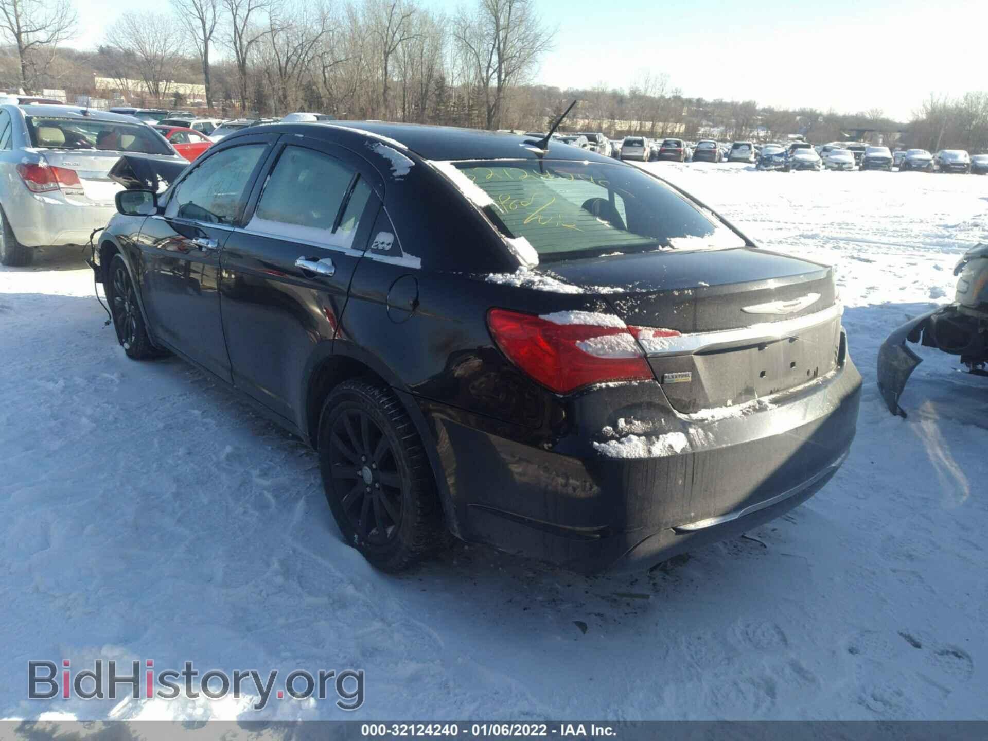 2013 CHRYSLER 200 - VIN: 1C3CCBCG3DN579281 - Фото 3
