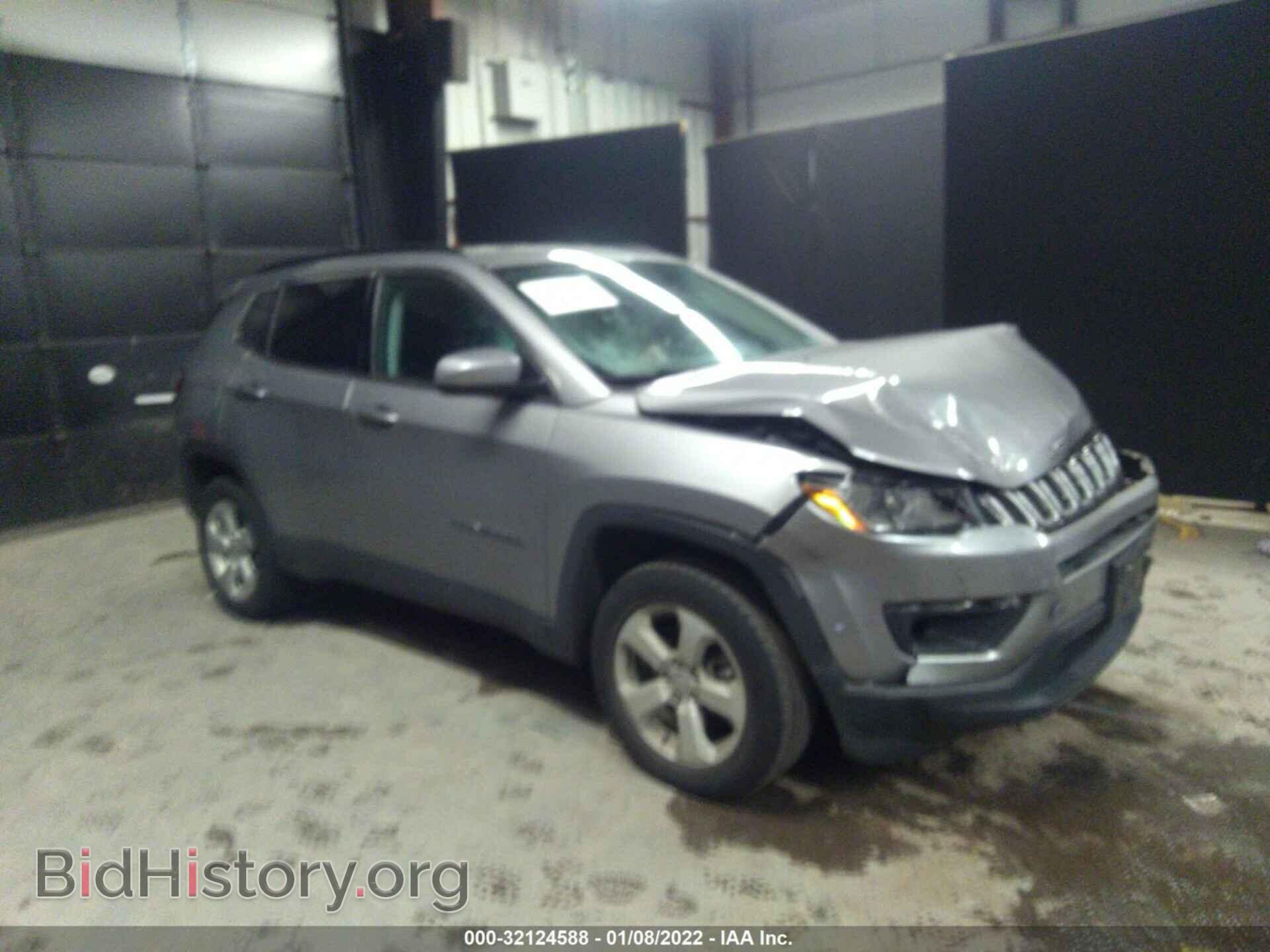 Photo 3C4NJDBB1JT282548 - JEEP COMPASS 2018