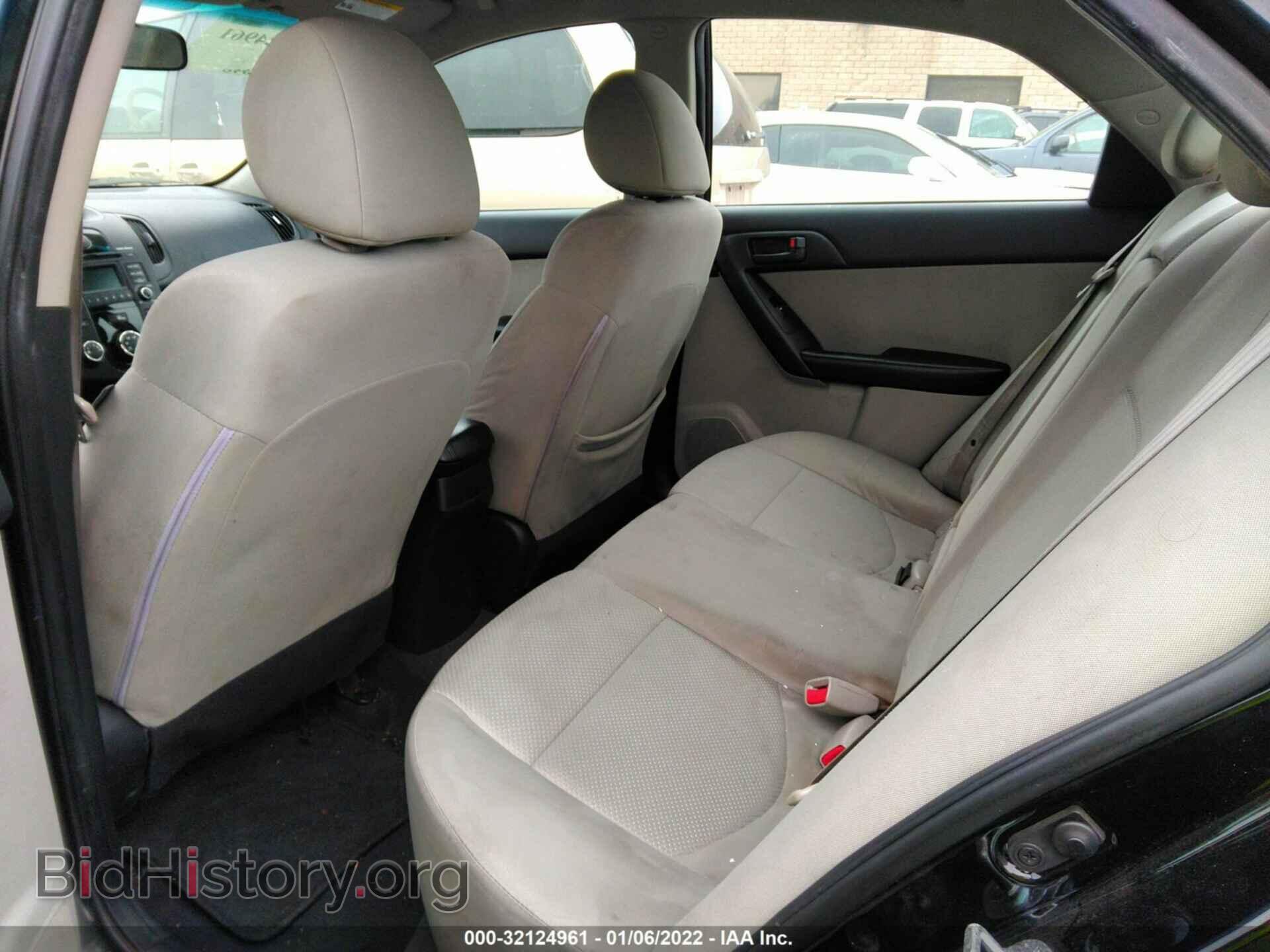 2012 KIA FORTE - VIN: KNAFU4A22C5506195 - Фото 8
