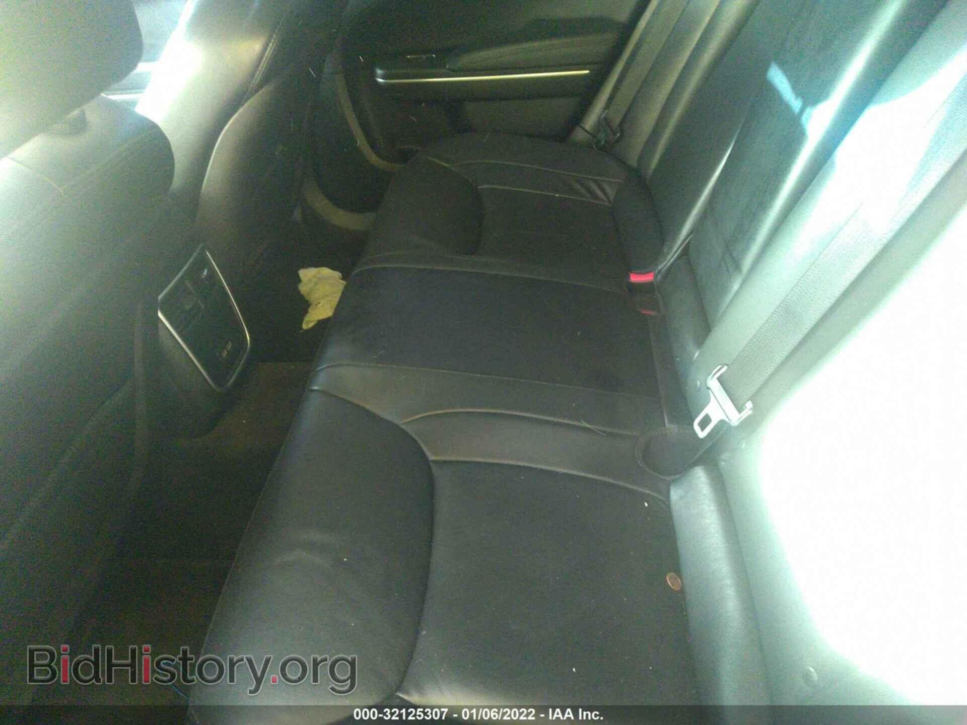 2015 CHRYSLER 300 - VIN: 2C3CCAAG4FH829278 - Фото 8