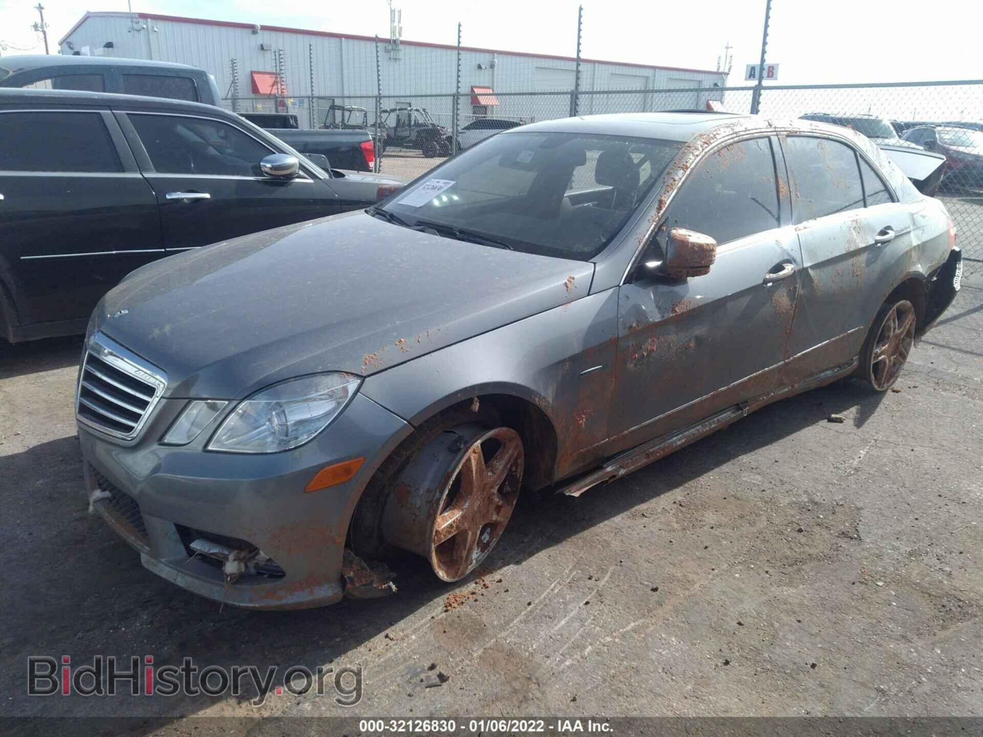 2012 MERCEDES-BENZ E-CLASS - VIN: WDDHF5KB1CA621197 - Фото 2