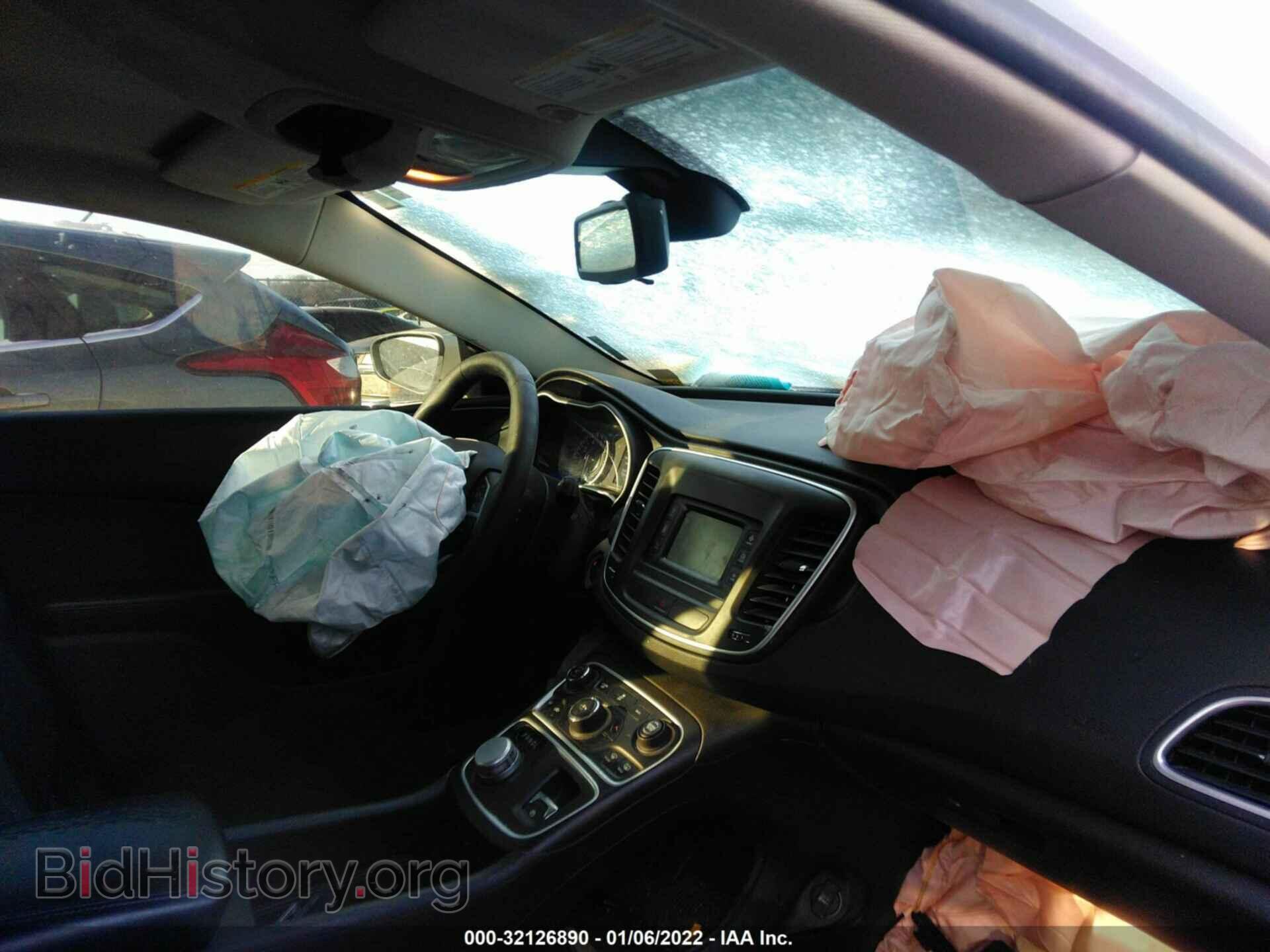 2015 CHRYSLER 200 - VIN: 1C3CCCAB7FN554643 - Фото 5