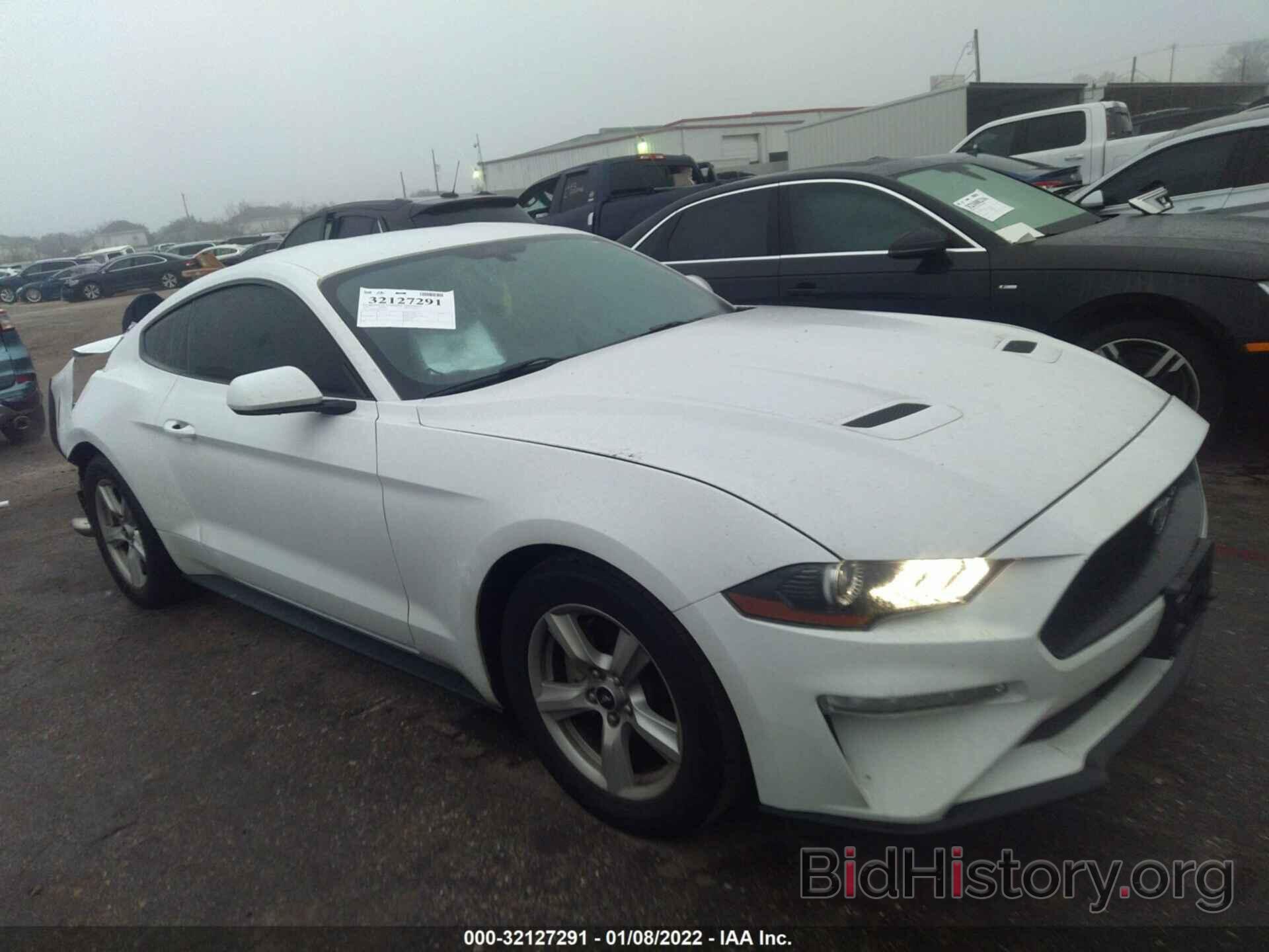Photo 1FA6P8TH1J5103654 - FORD MUSTANG 2018