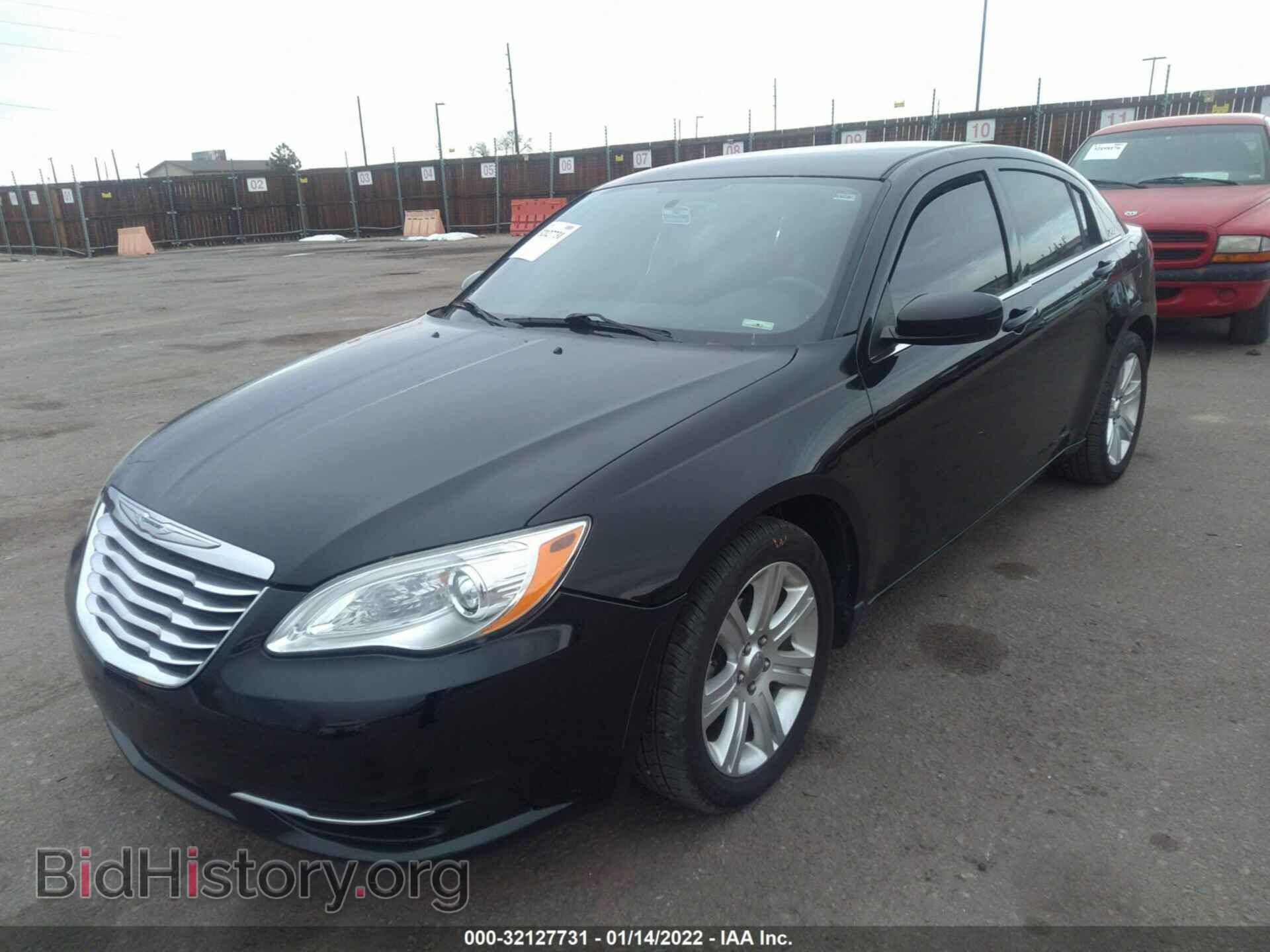 2012 CHRYSLER 200 - VIN: 1C3CCBBB1CN172757 - Фото 2