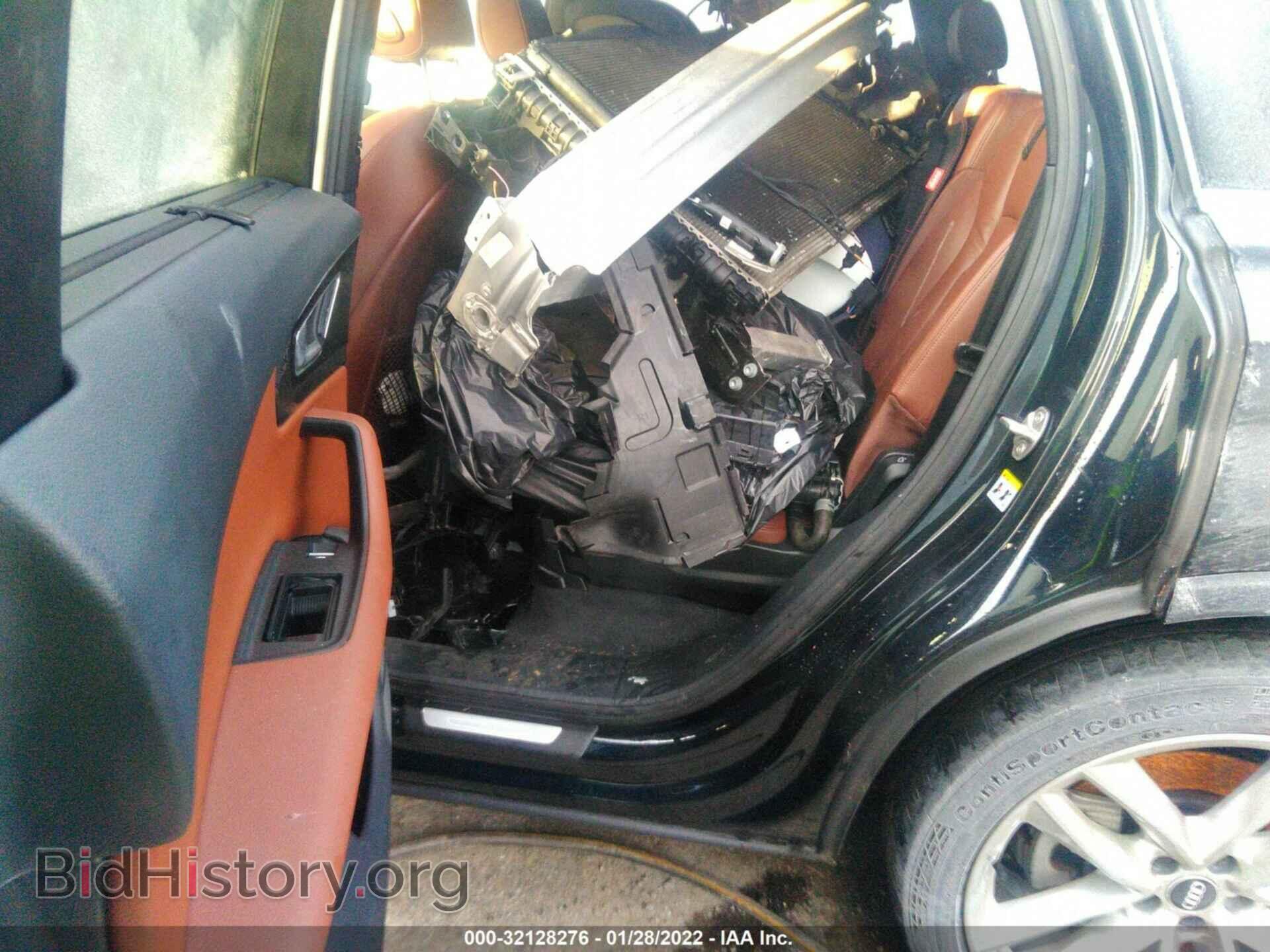 2018 AUDI Q7 - VIN: WA1VAAF76JD014258 - Фото 8