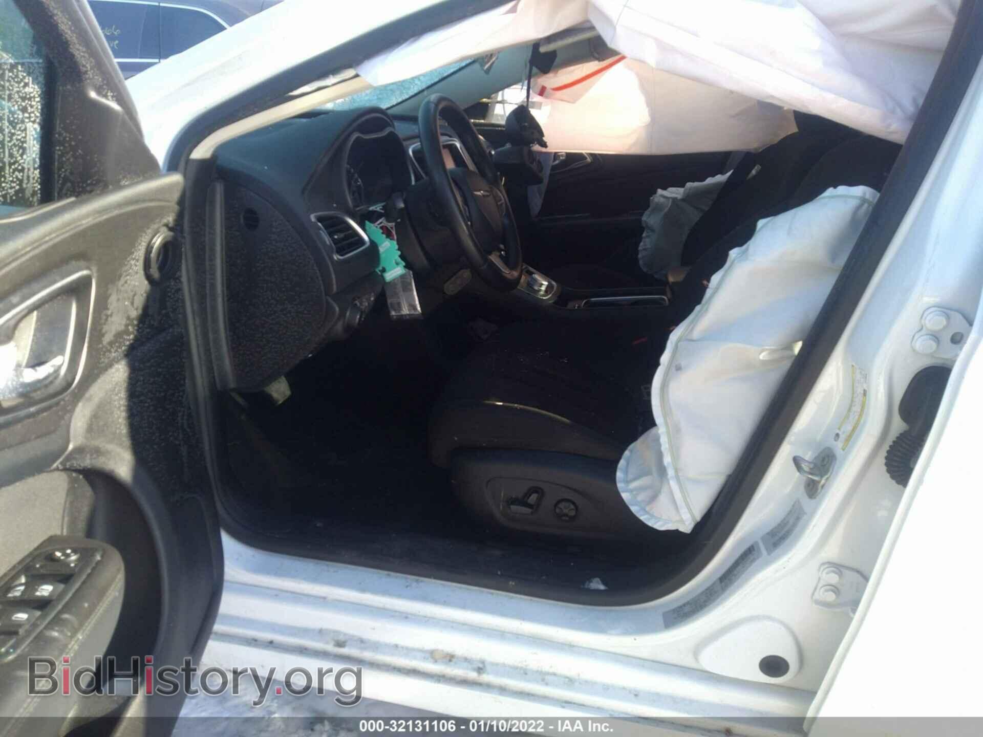 2015 CHRYSLER 200 - VIN: 1C3CCCAB6FN720943 - Фото 5