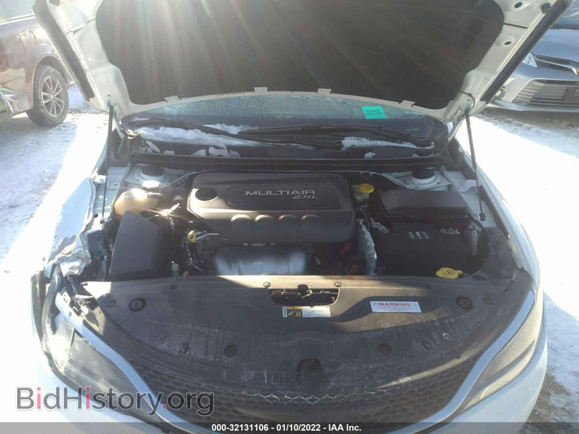 2015 CHRYSLER 200 - VIN: 1C3CCCAB6FN720943 - Фото 10