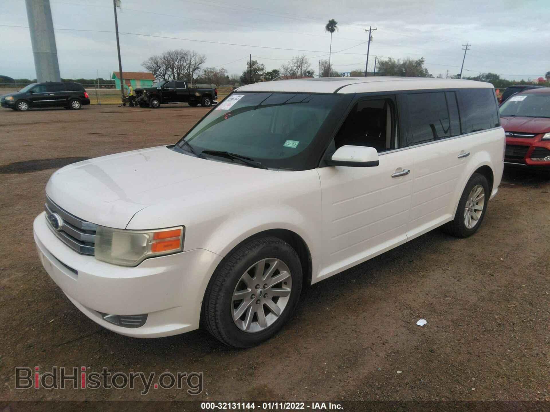 2011 FORD FLEX - VIN: 2FMGK5CCXBBD12657 - Photo 2
