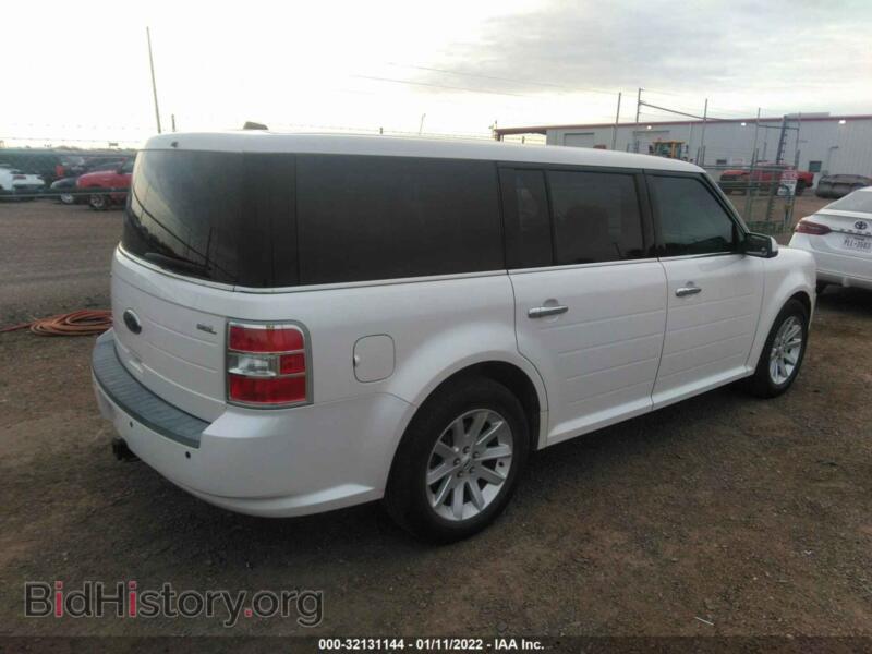 2011 Ford FLEX (VIN 2FMGK5CCXBBD12657) — photo 4 of 11