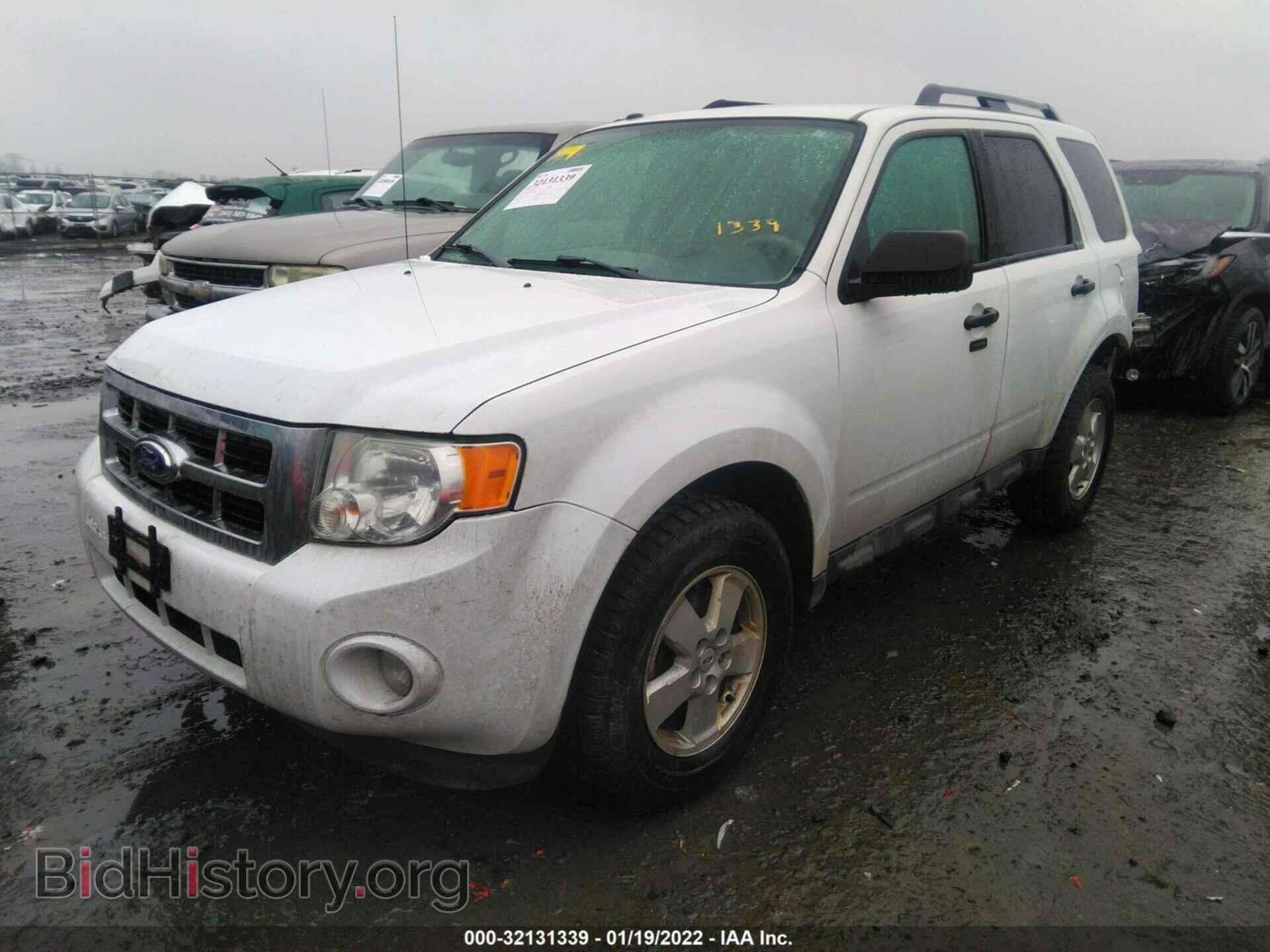 2011 FORD ESCAPE - VIN: 1FMCU9D70BKB34443 - Фото 2
